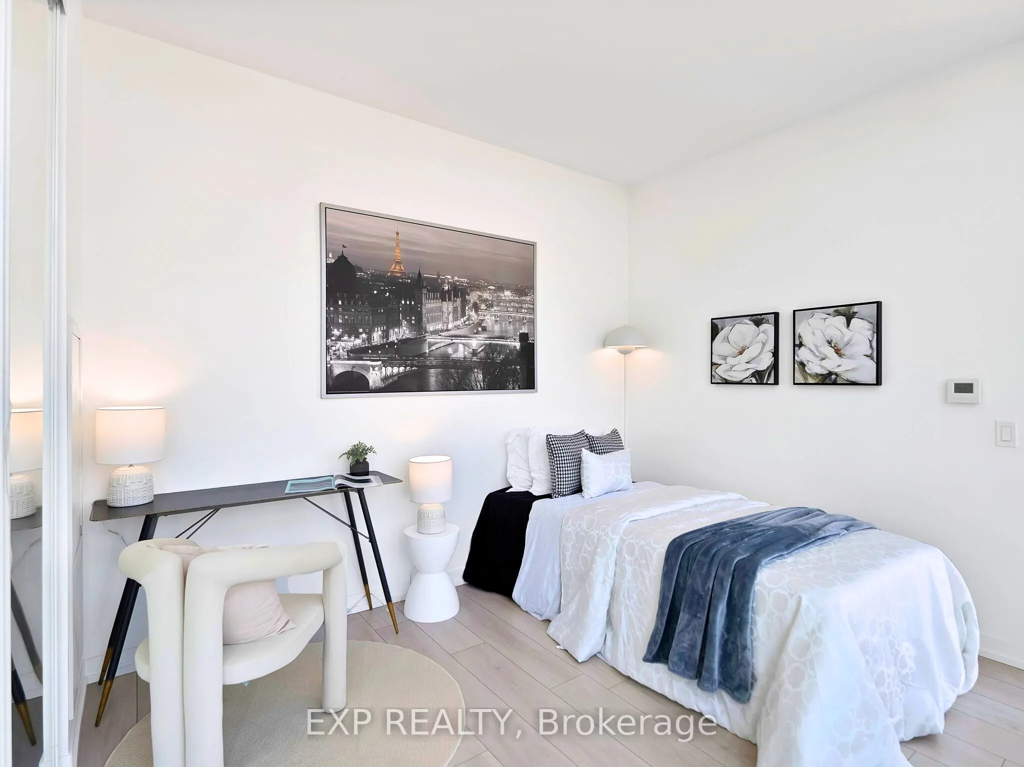 950 Portage Parkway, #Unit 811