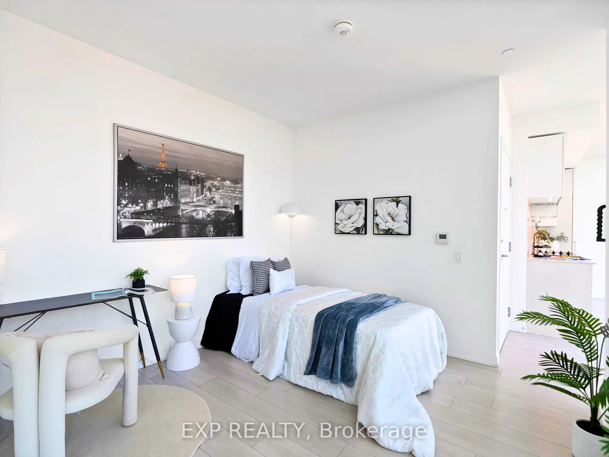 950 Portage Parkway, #Unit 811