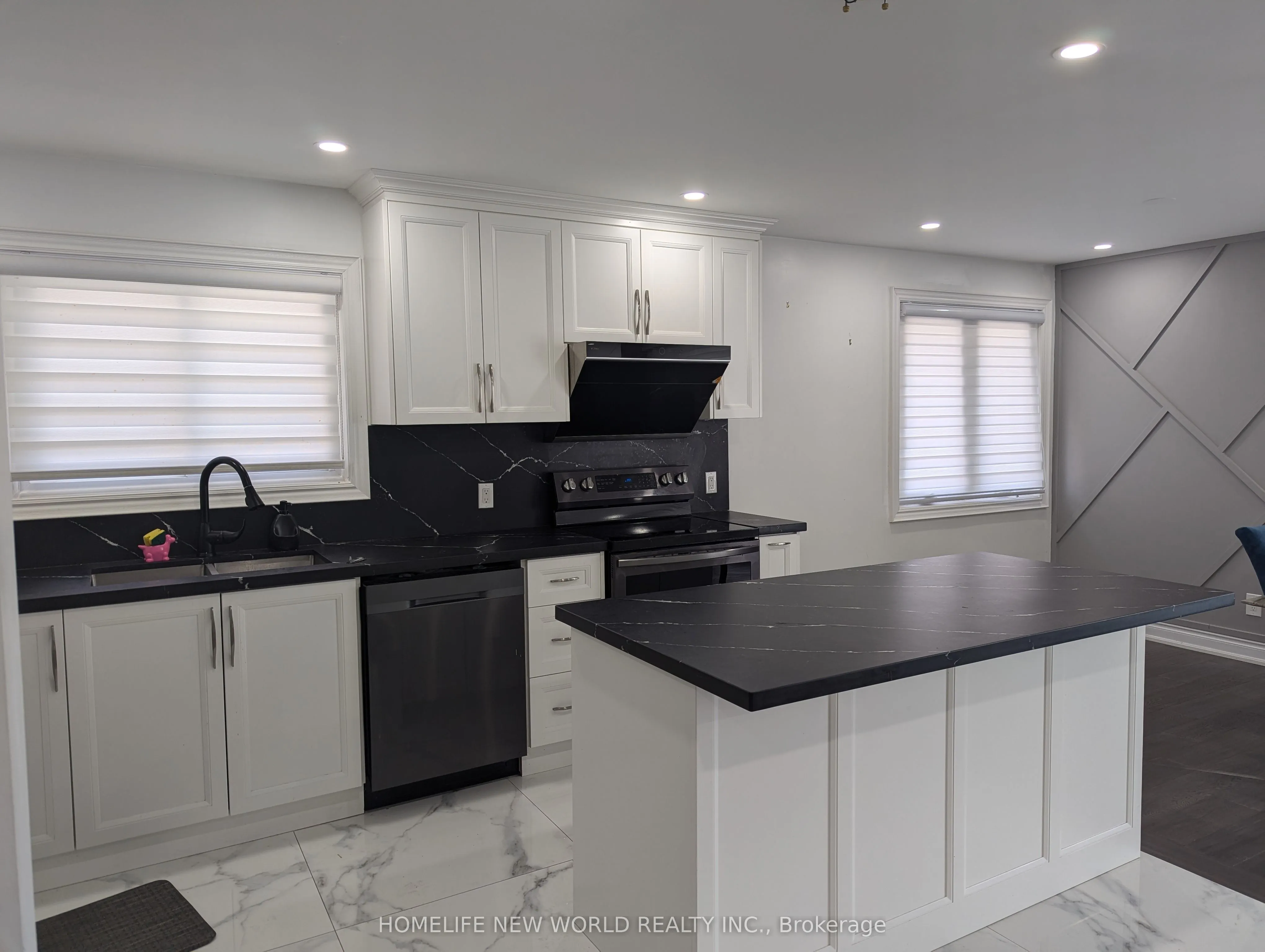 13 Rockport Crescent, #Main