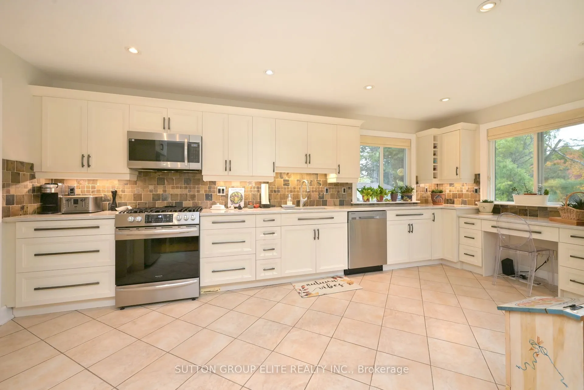 2129 Chantler Street