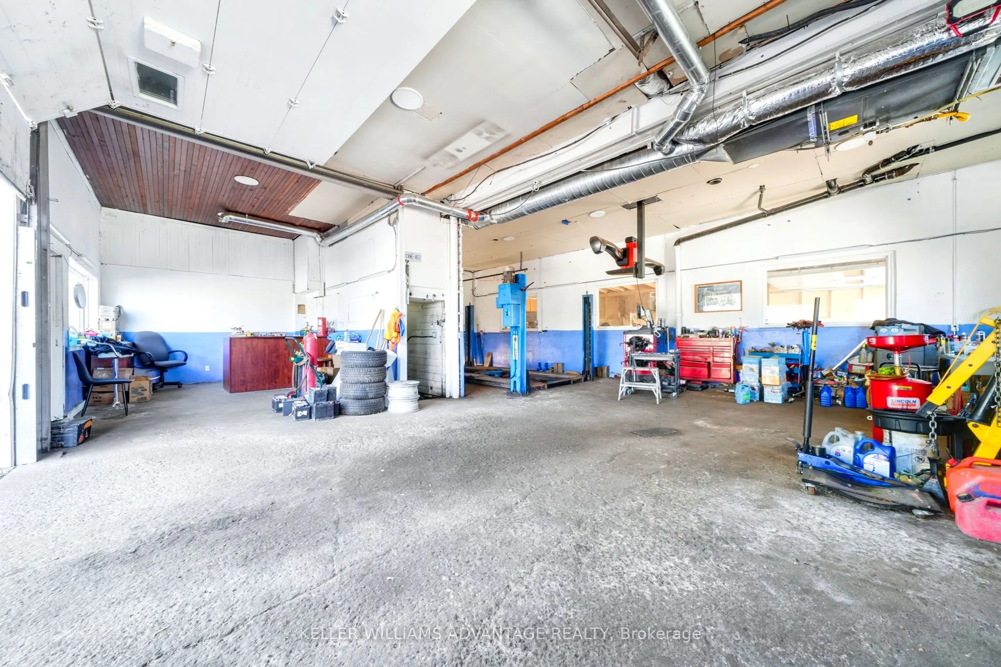 14662 Woodbine Avenue