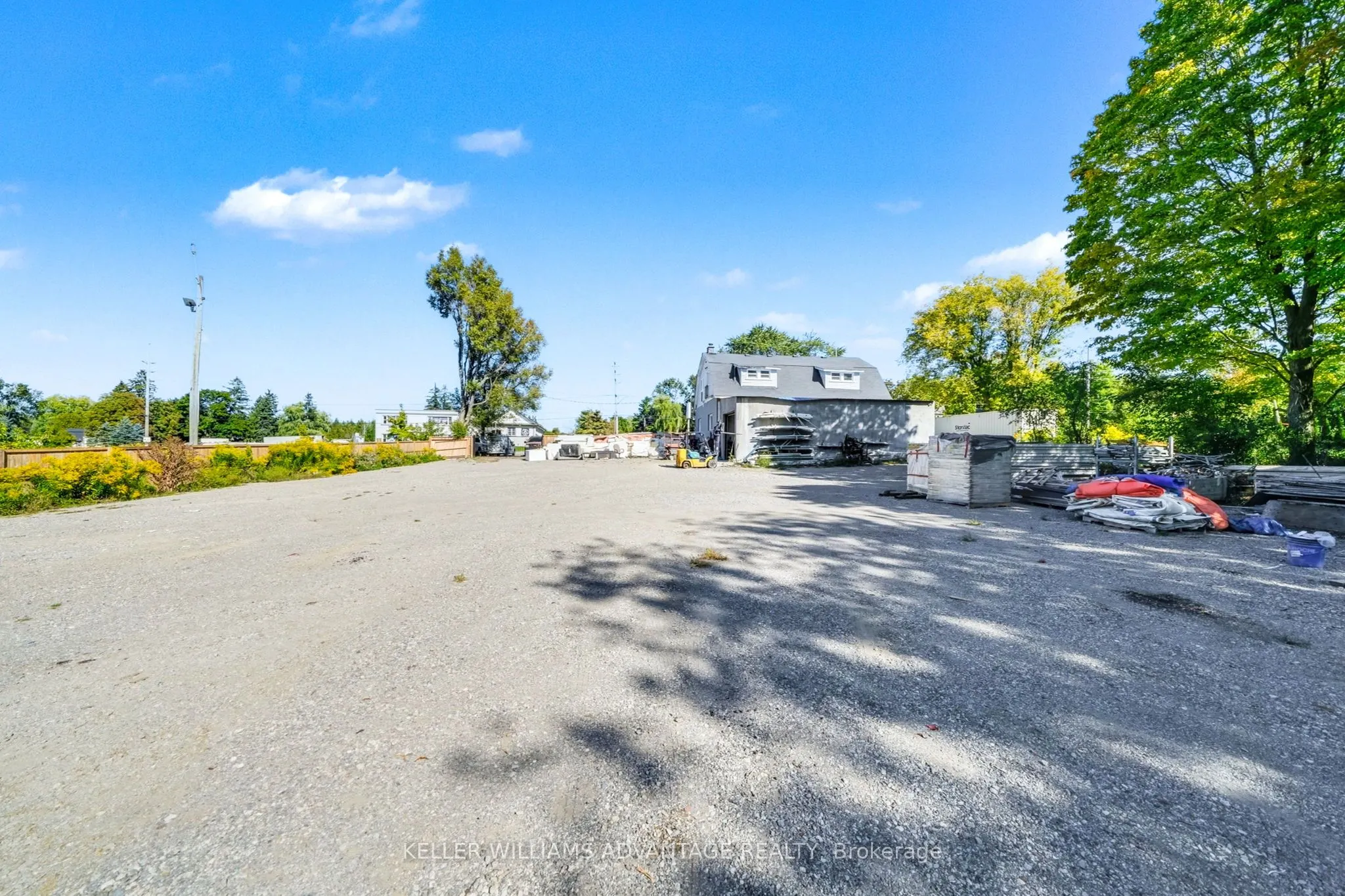 14662 Woodbine Avenue