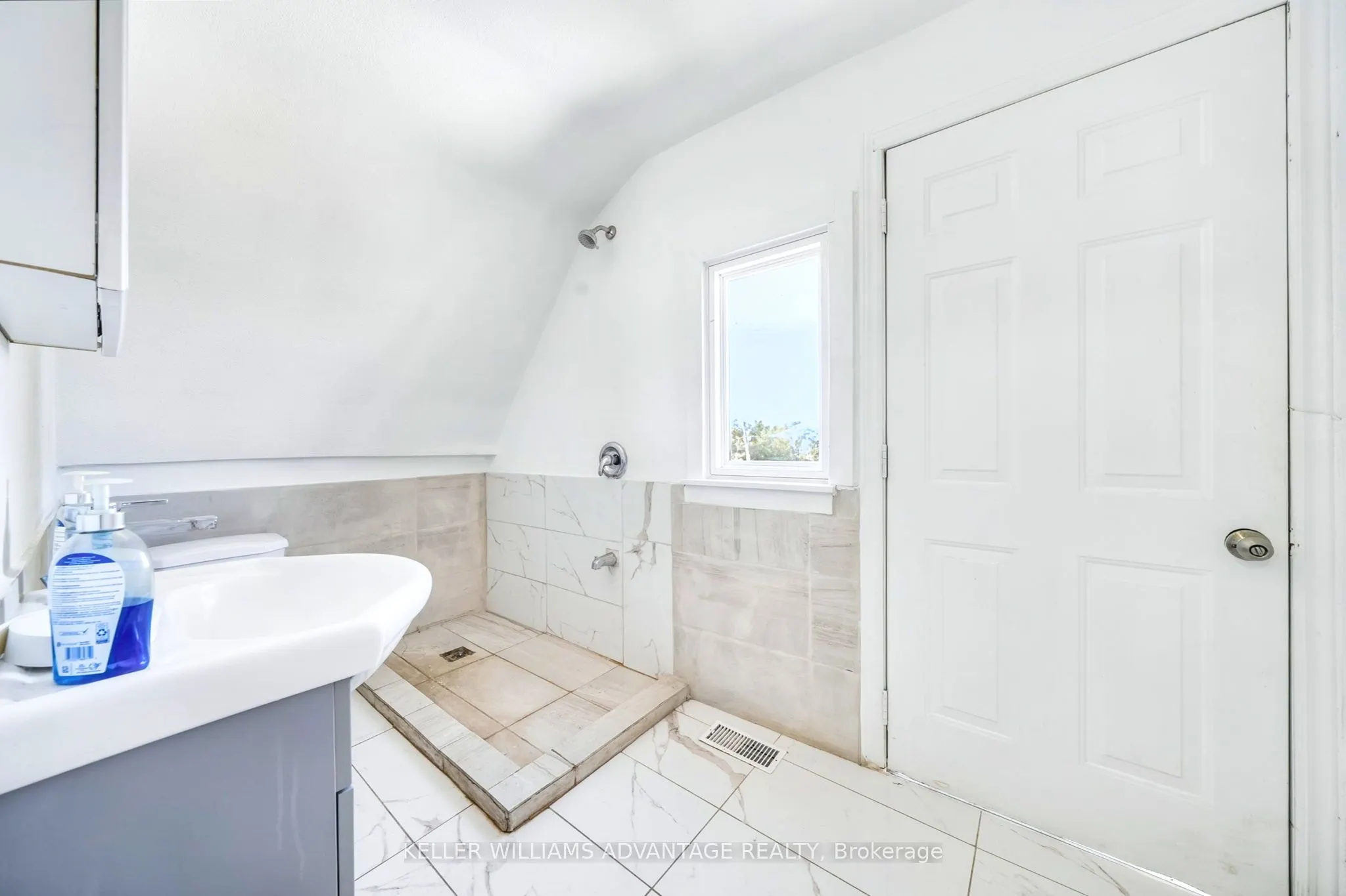 14662 Woodbine Avenue