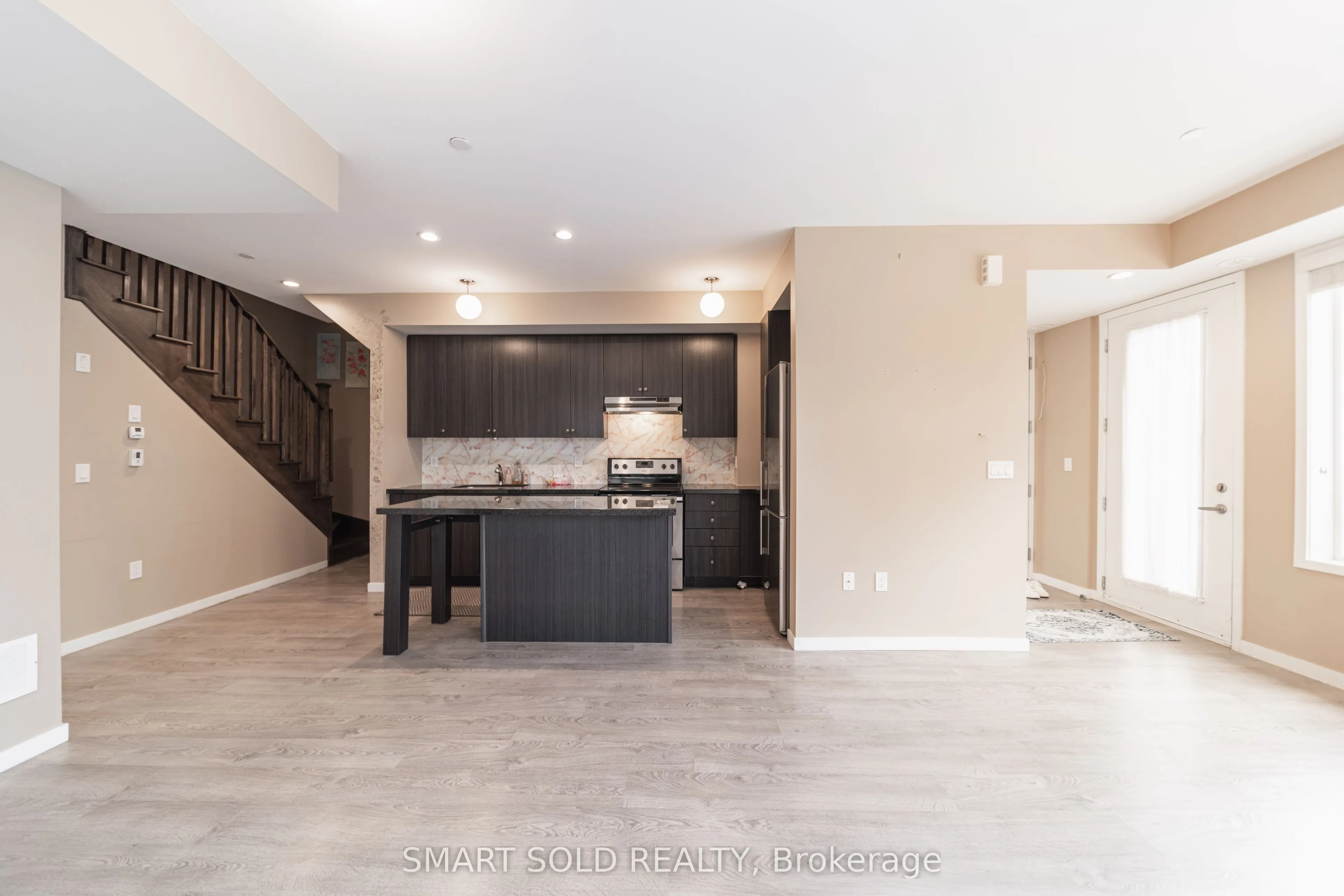 600 Alex Gardner Circle, #107