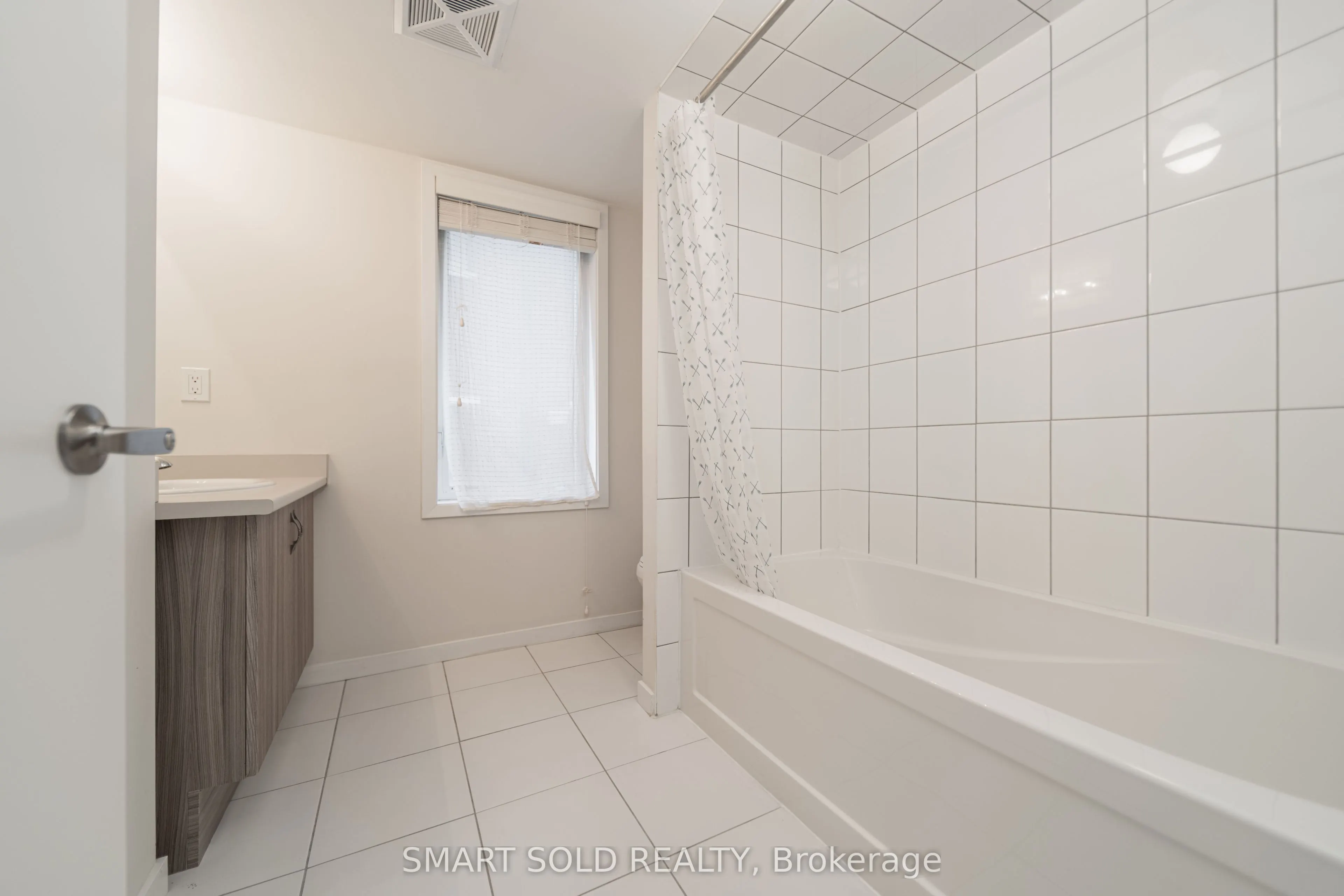 600 Alex Gardner Circle, #107