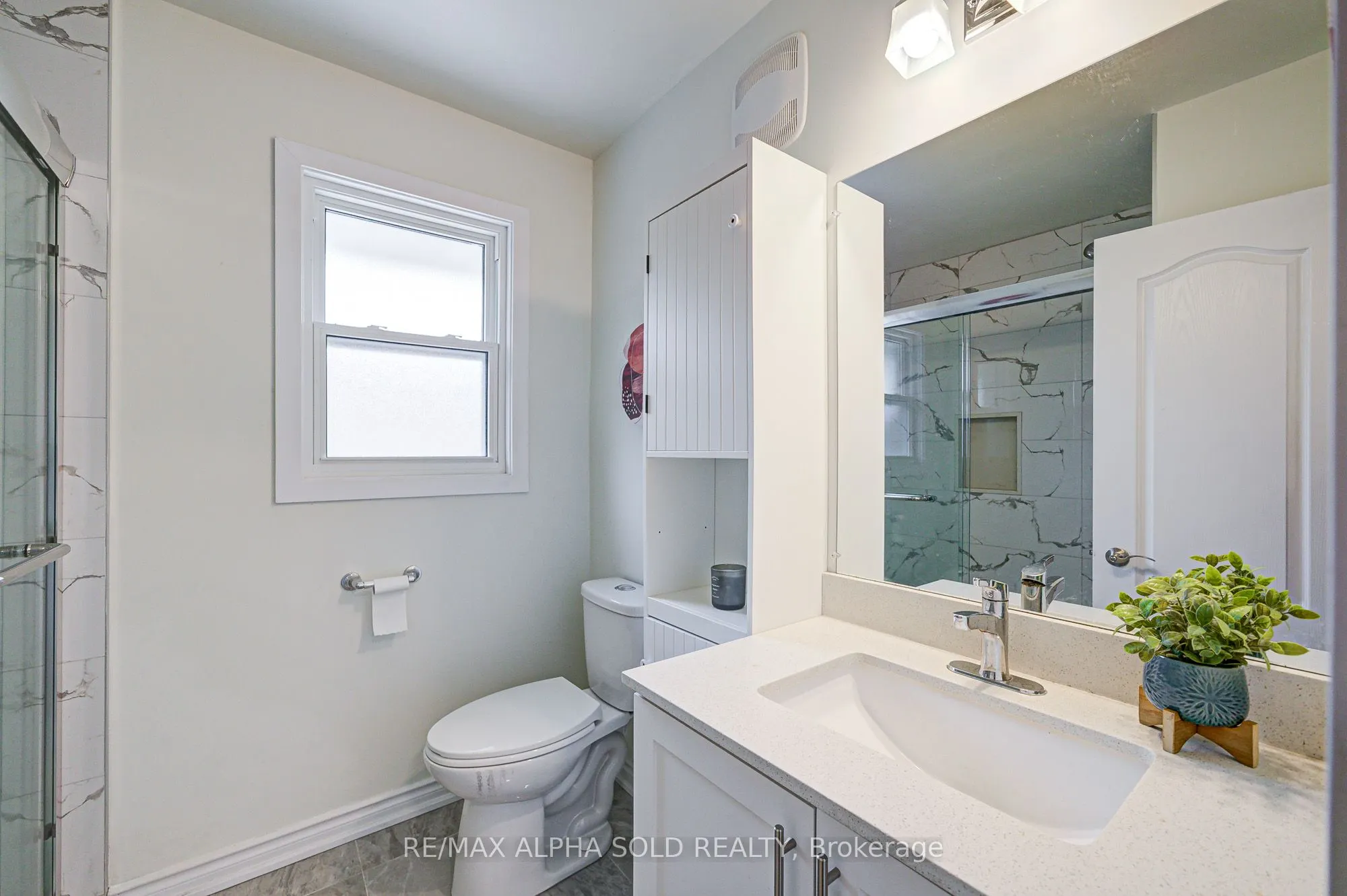 16 Arrowflight Drive