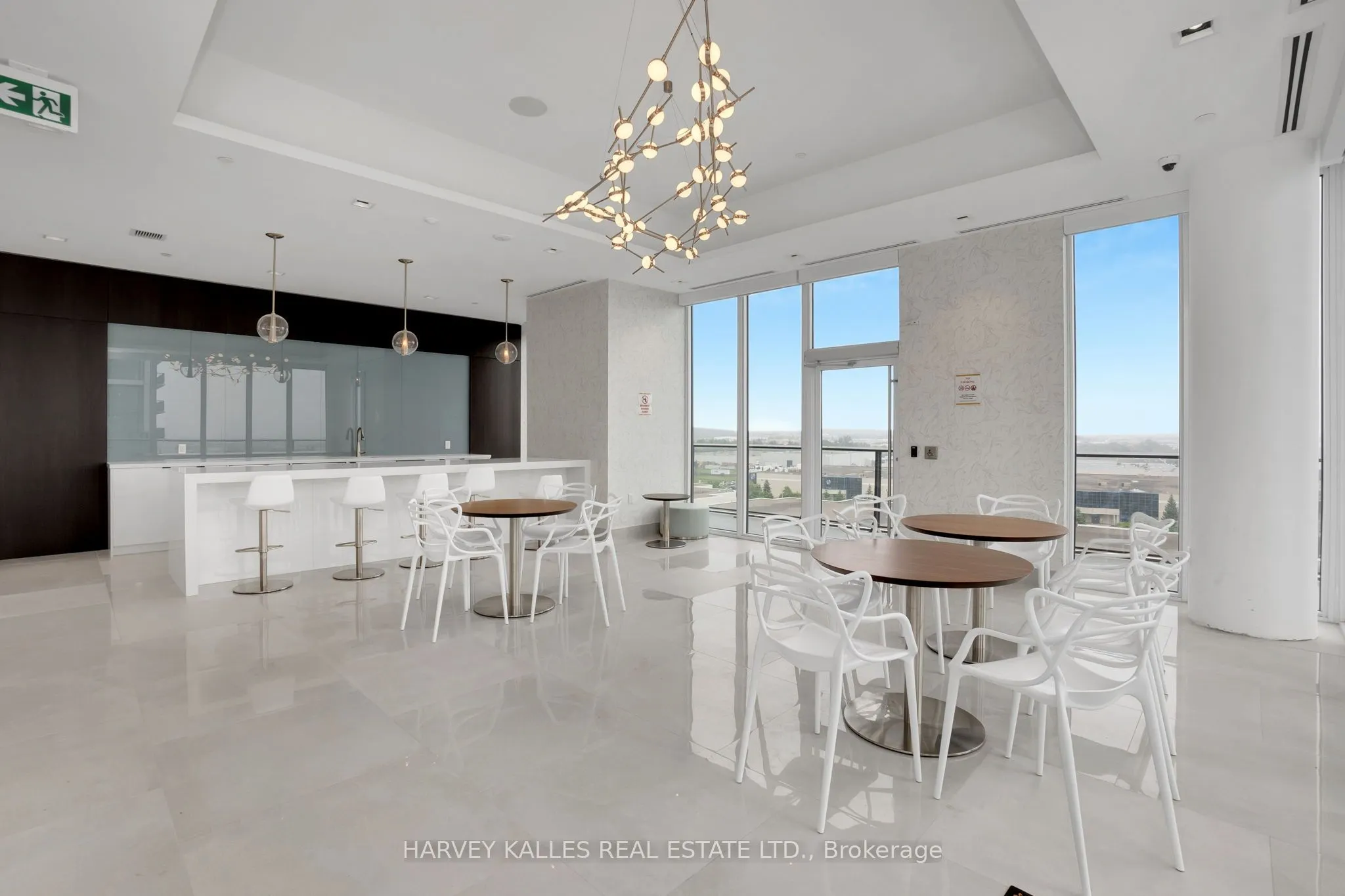 9000 Jane Street, #PH 102