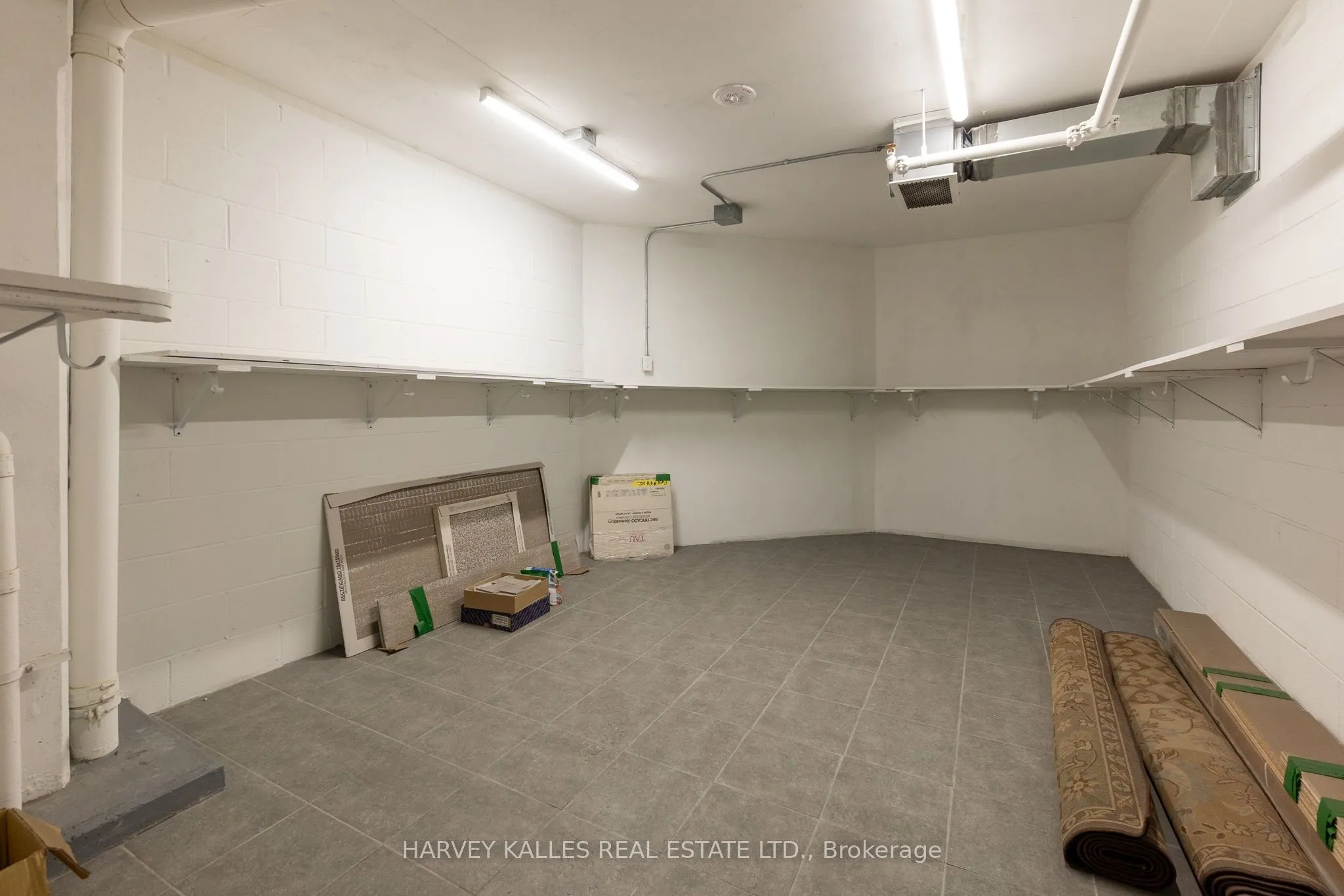 9000 Jane Street, #PH 102