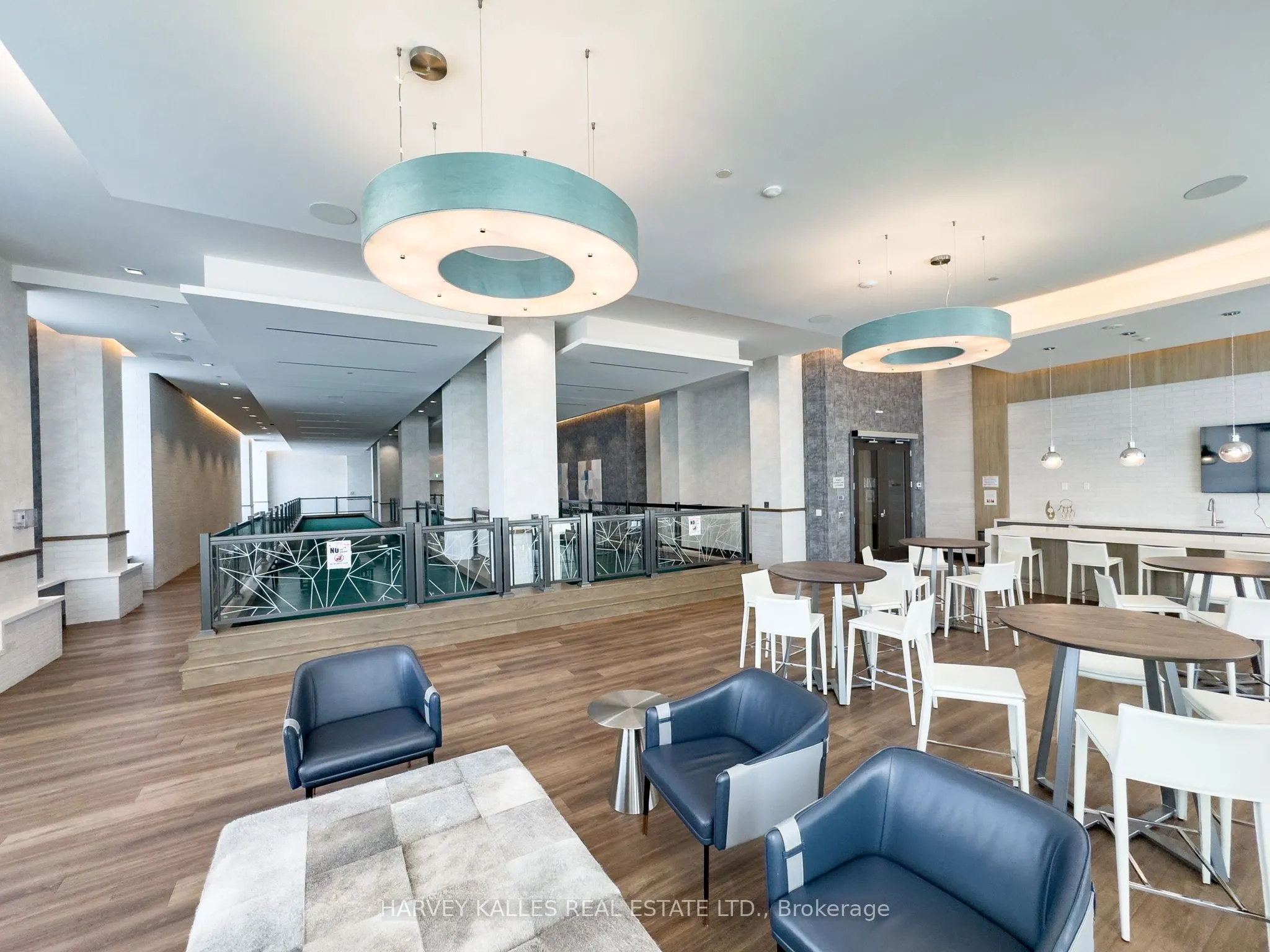 9000 Jane Street, #PH 102