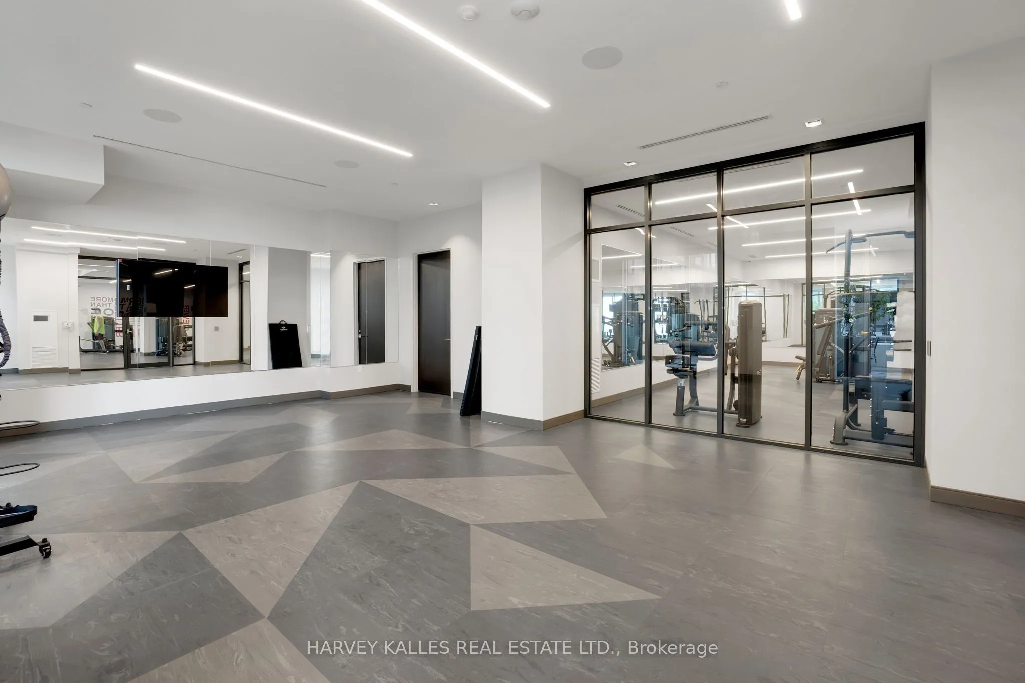 9000 Jane Street, #PH 102