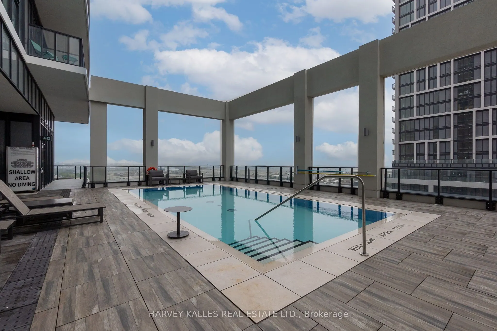 9000 Jane Street, #PH 102