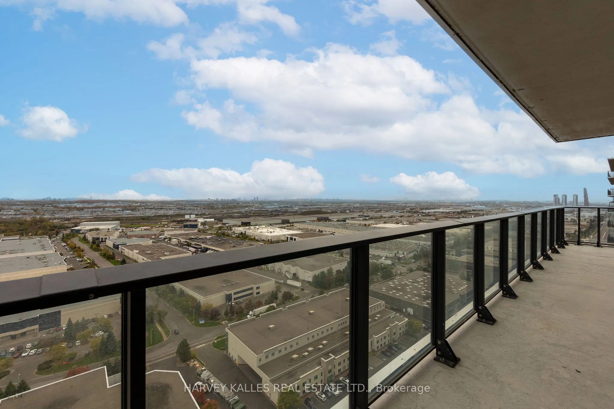 9000 Jane Street, #PH 102