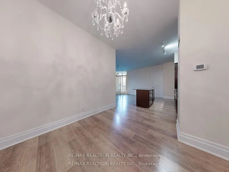 9085 Jane Street, #124