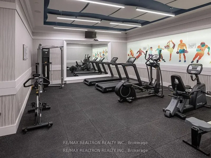 9085 Jane Street, #124