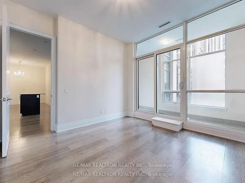 9085 Jane Street, #124