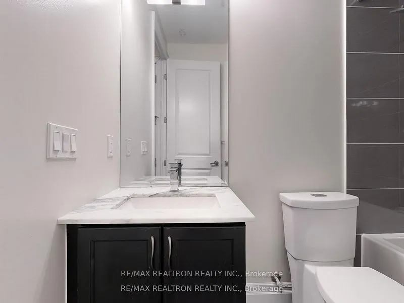 9085 Jane Street, #124