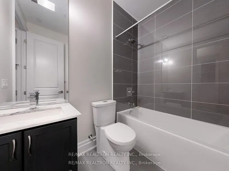 9085 Jane Street, #124