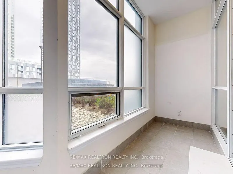 9085 Jane Street, #124