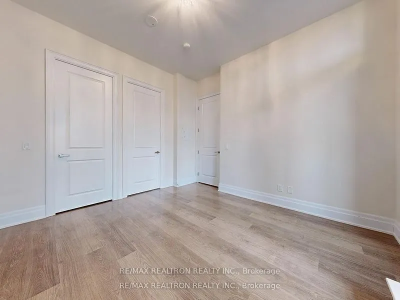 9085 Jane Street, #124