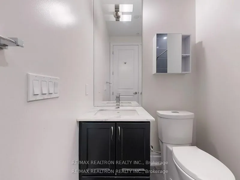 9085 Jane Street, #124