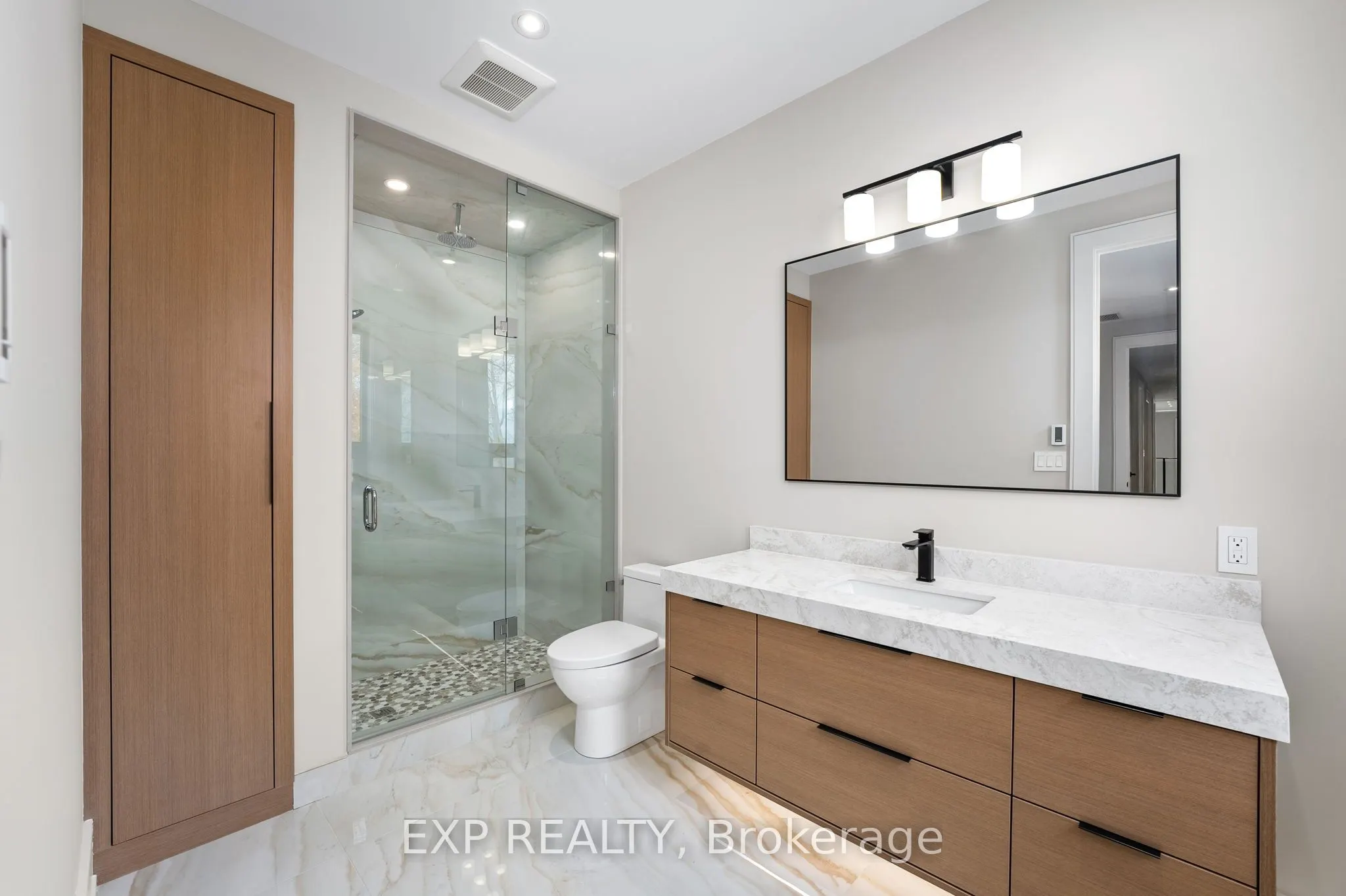 98 Mcrae Beach Road S