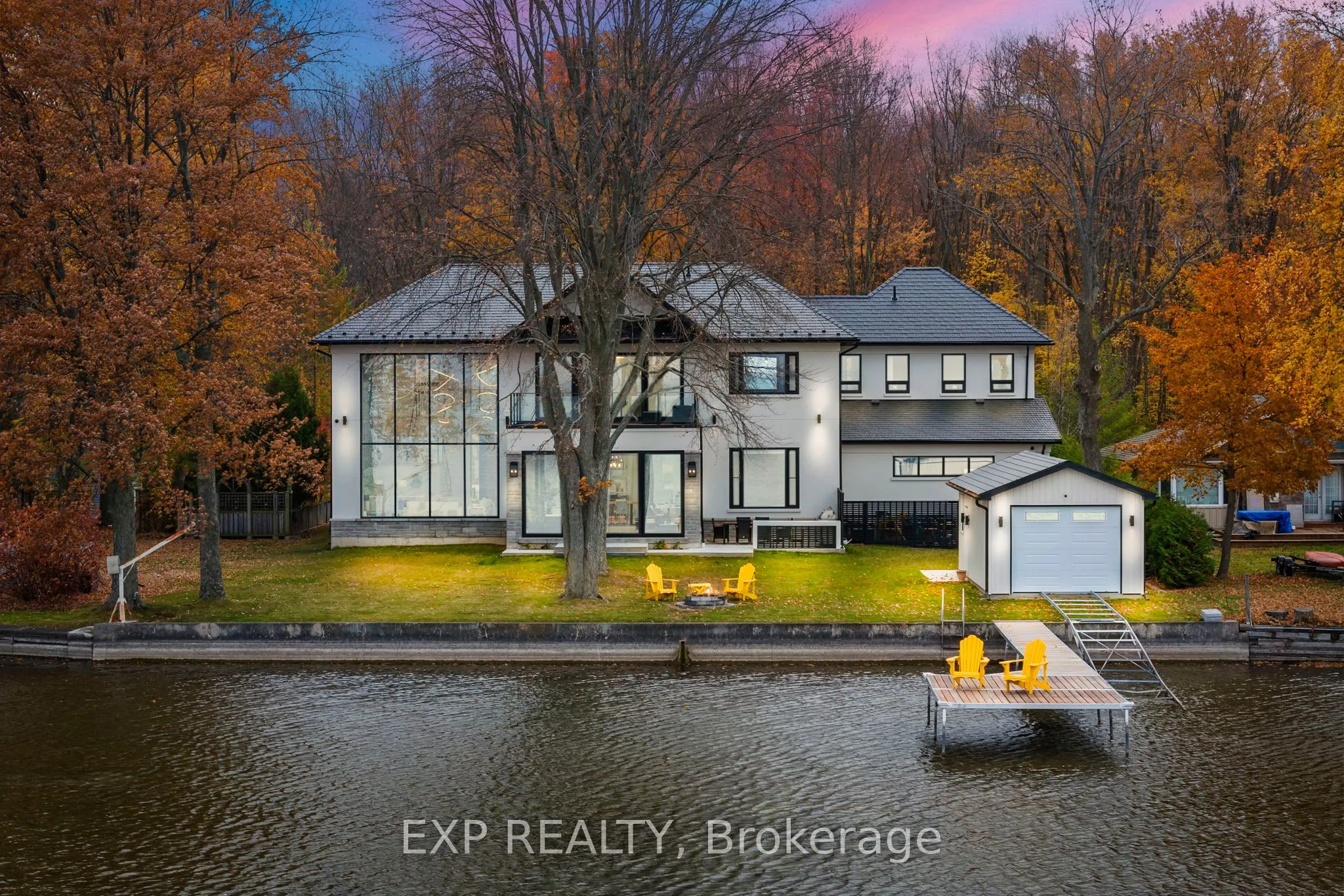 98 Mcrae Beach Road S