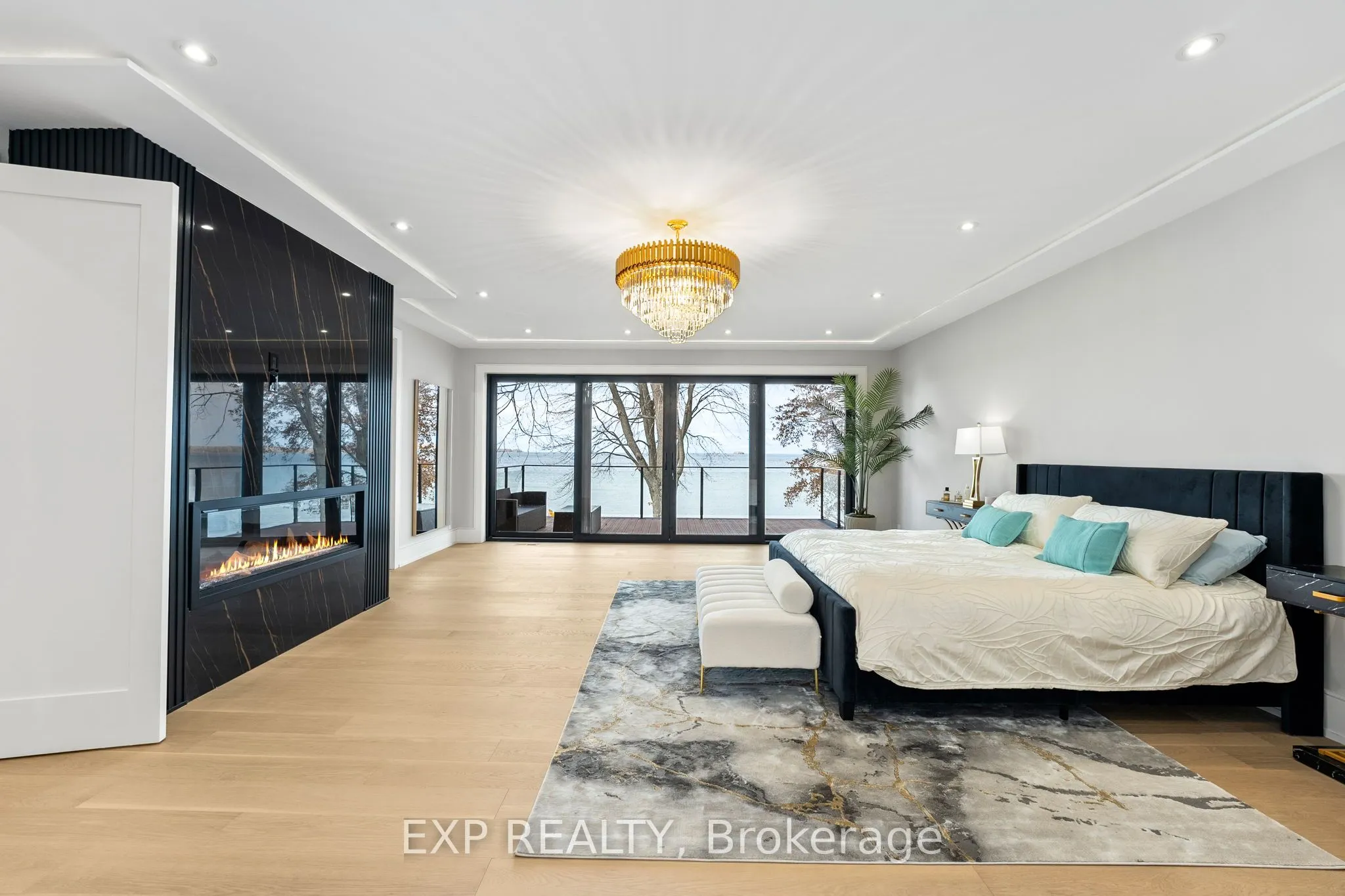 98 Mcrae Beach Road S