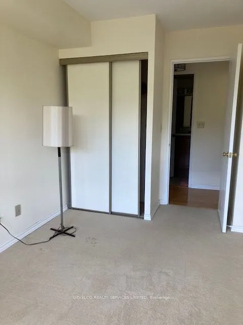 33 Weldrick Road E, #207