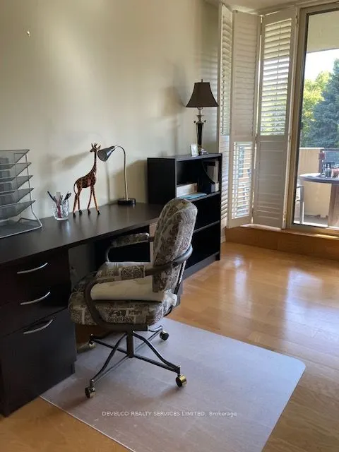 33 Weldrick Road E, #207