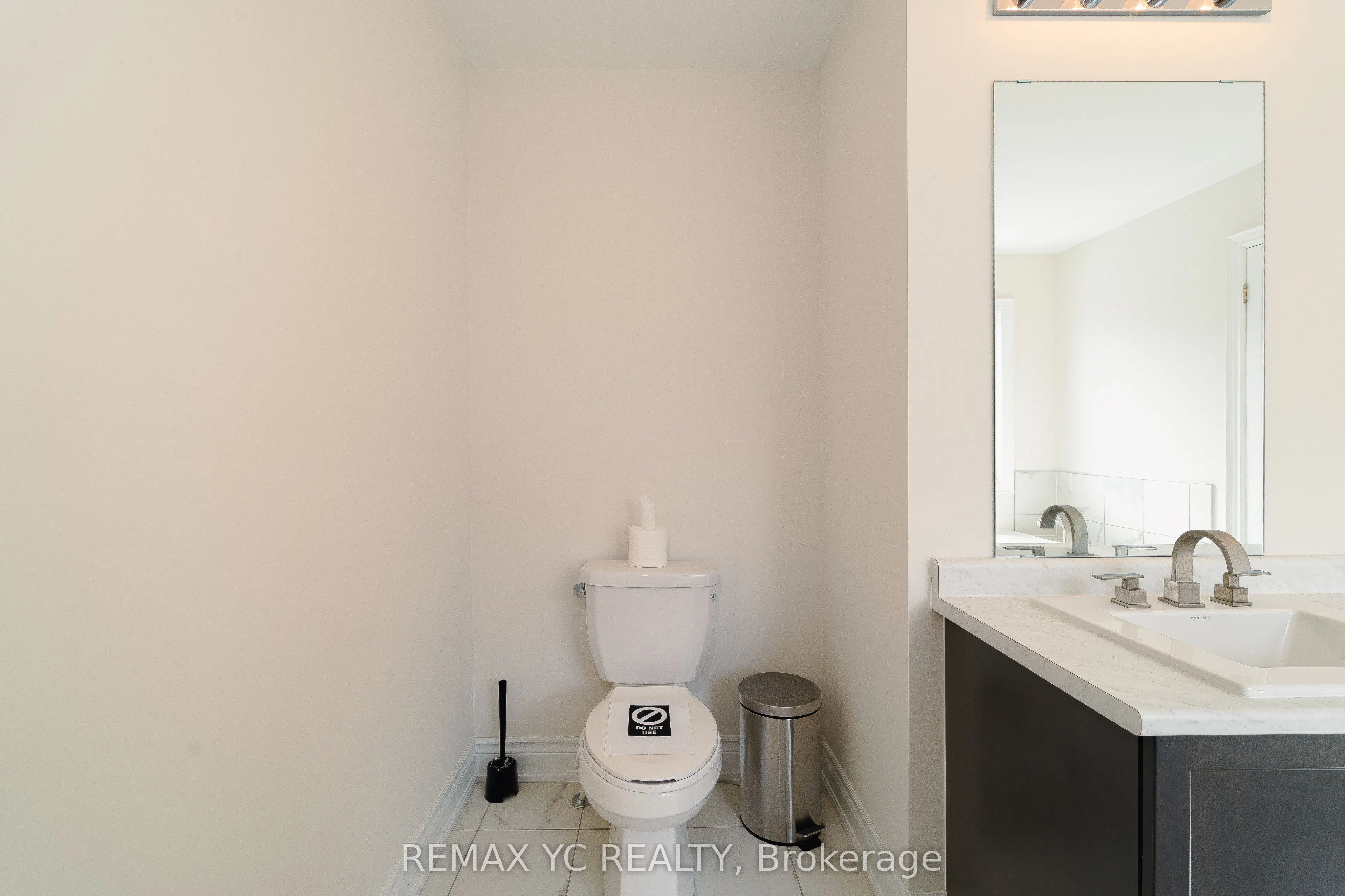 17 Hitching Post Lane