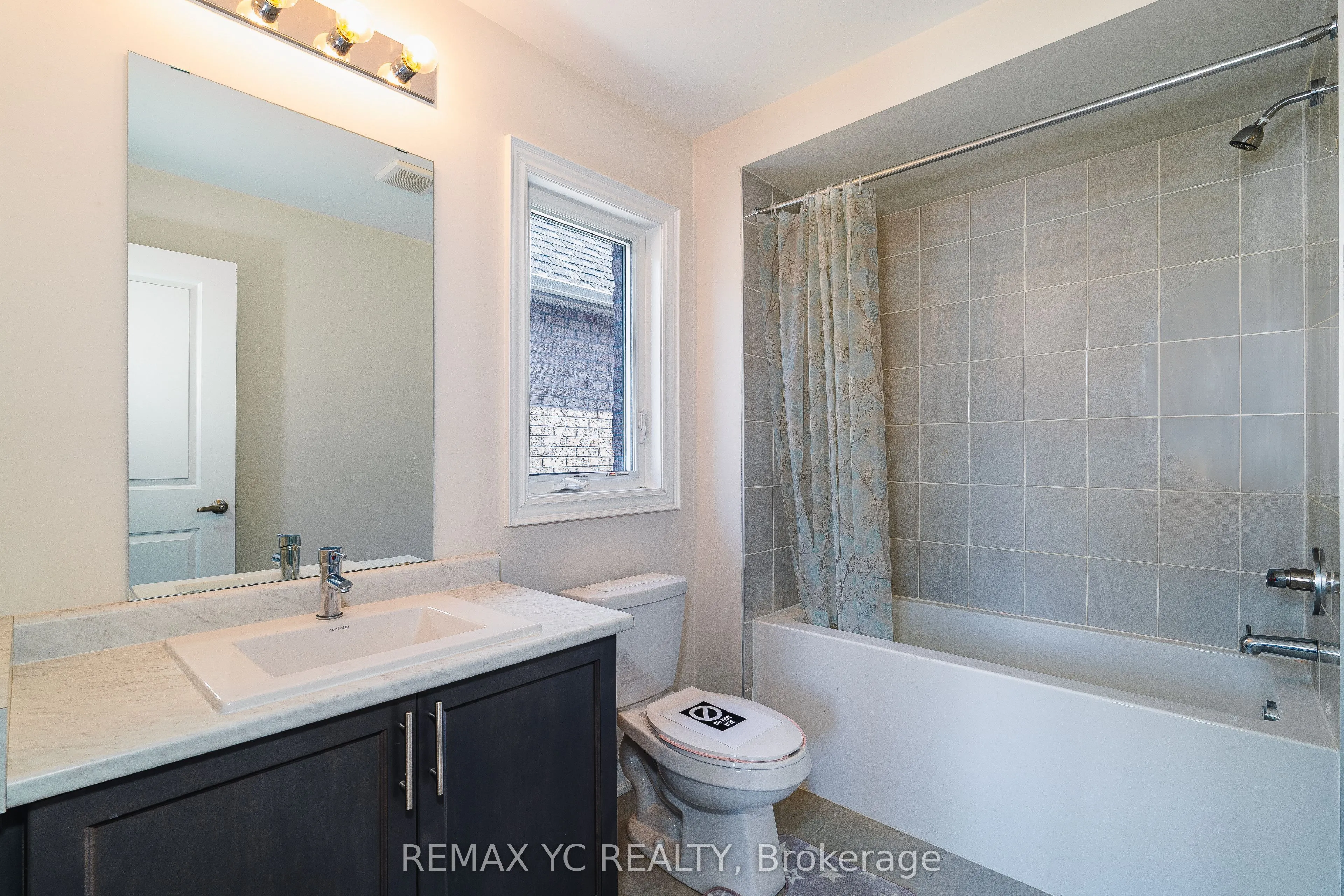 17 Hitching Post Lane