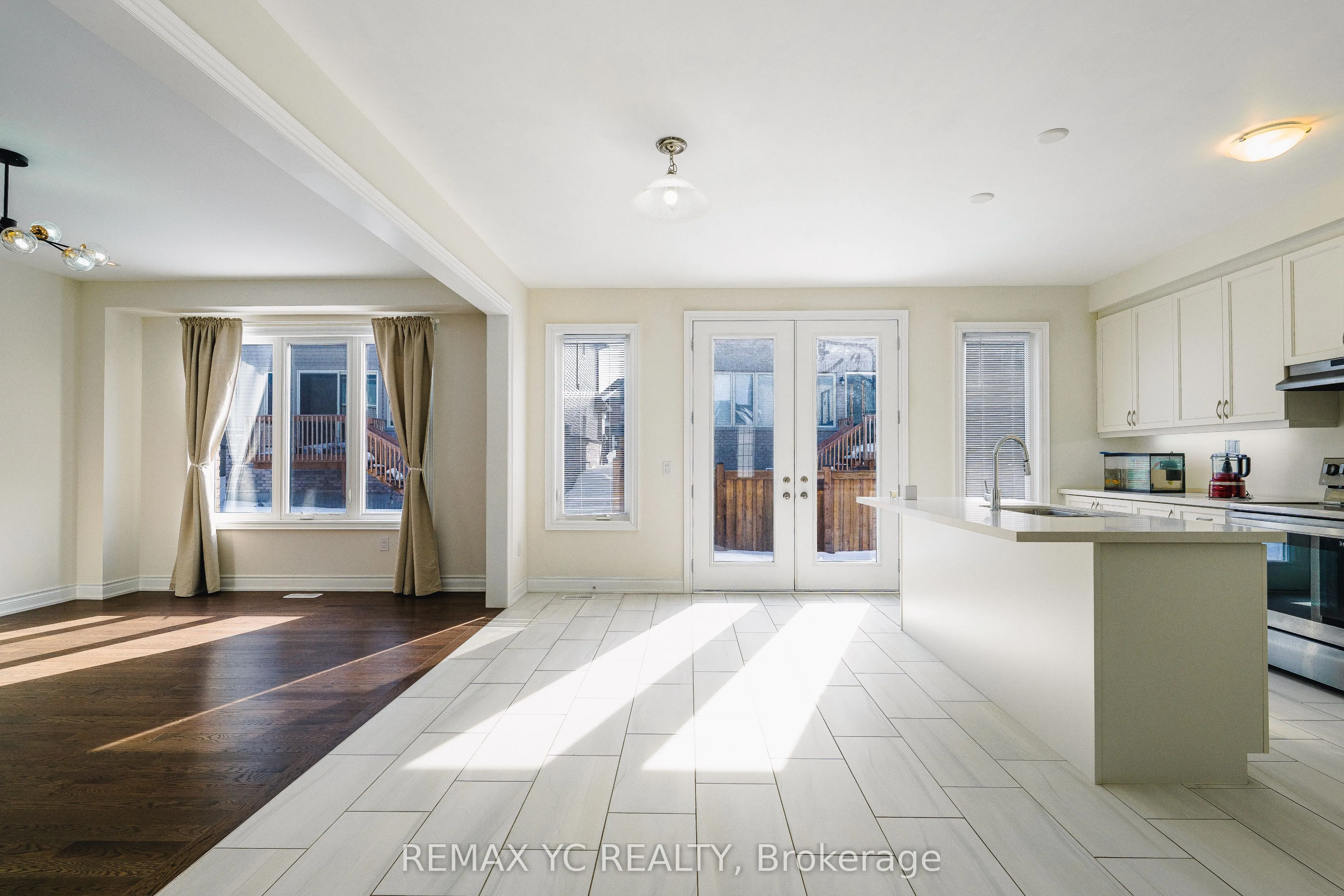 17 Hitching Post Lane