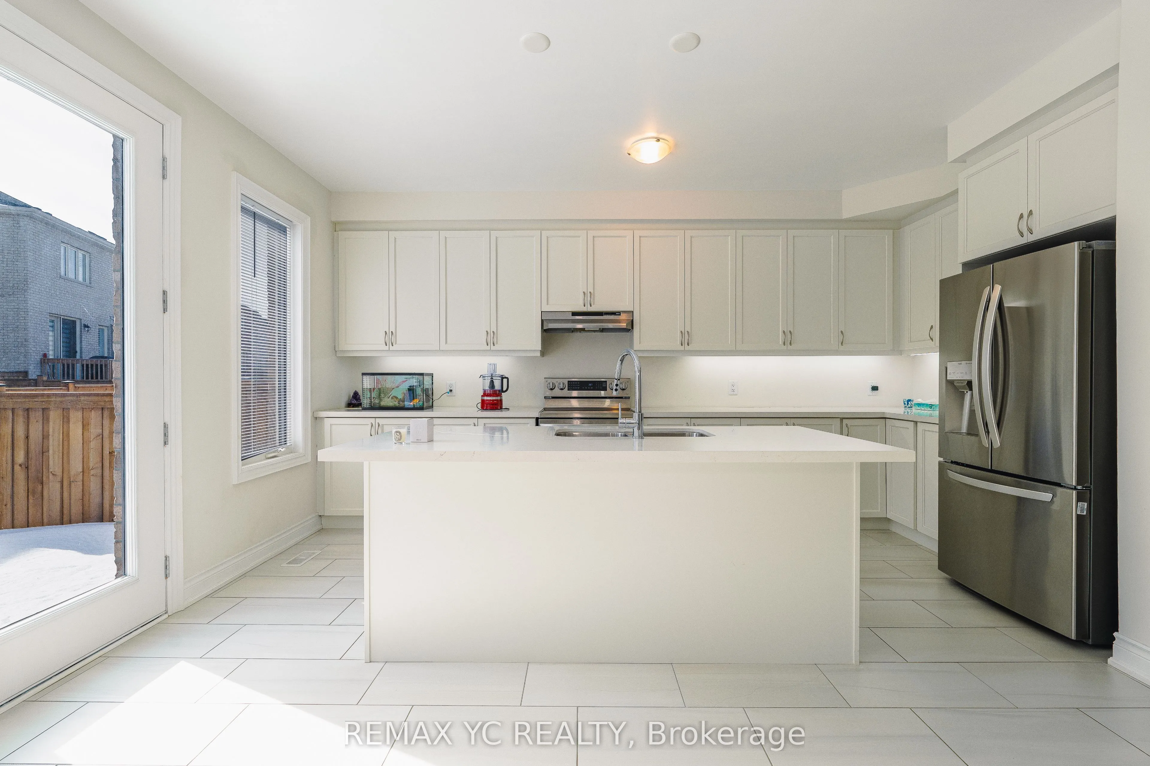 17 Hitching Post Lane