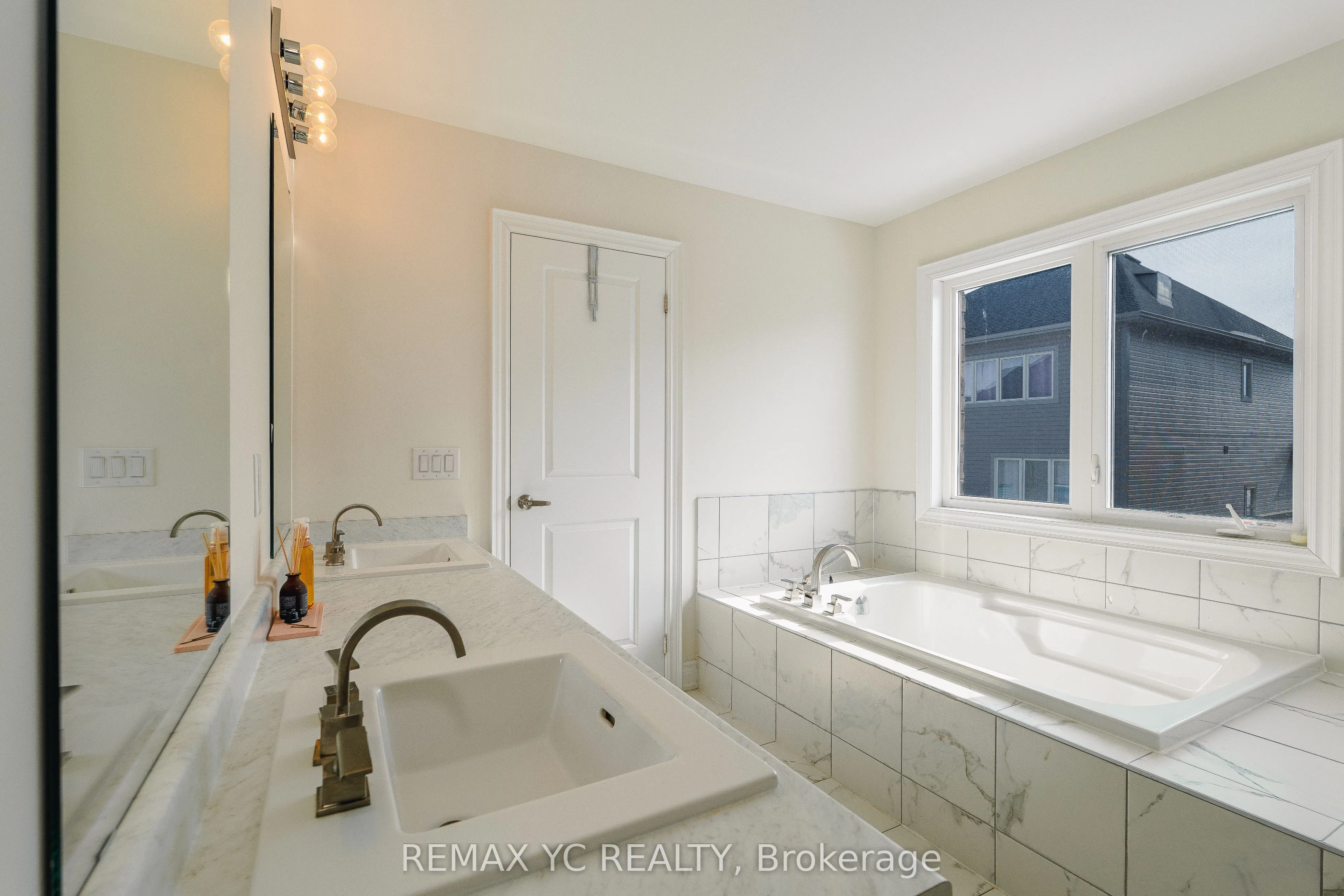 17 Hitching Post Lane