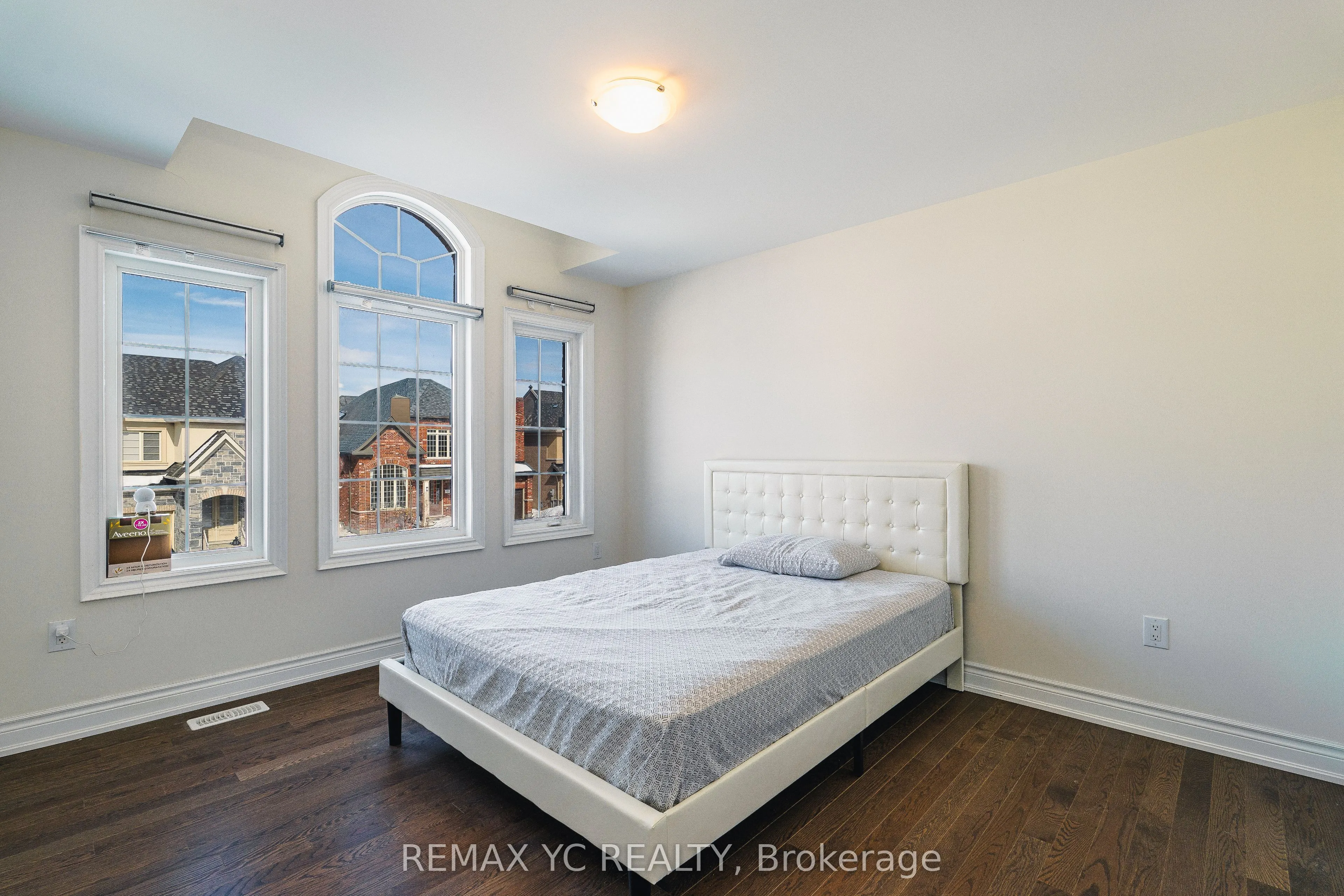 17 Hitching Post Lane