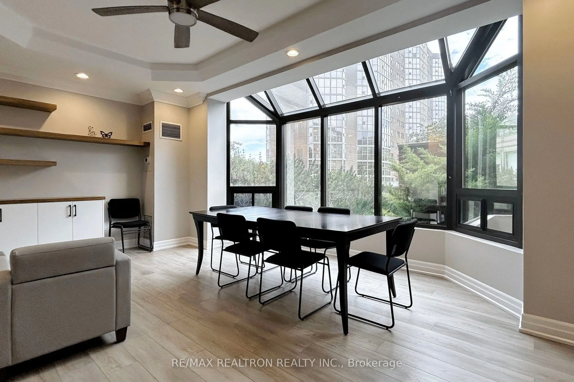 5 Weldrick Road W, #703