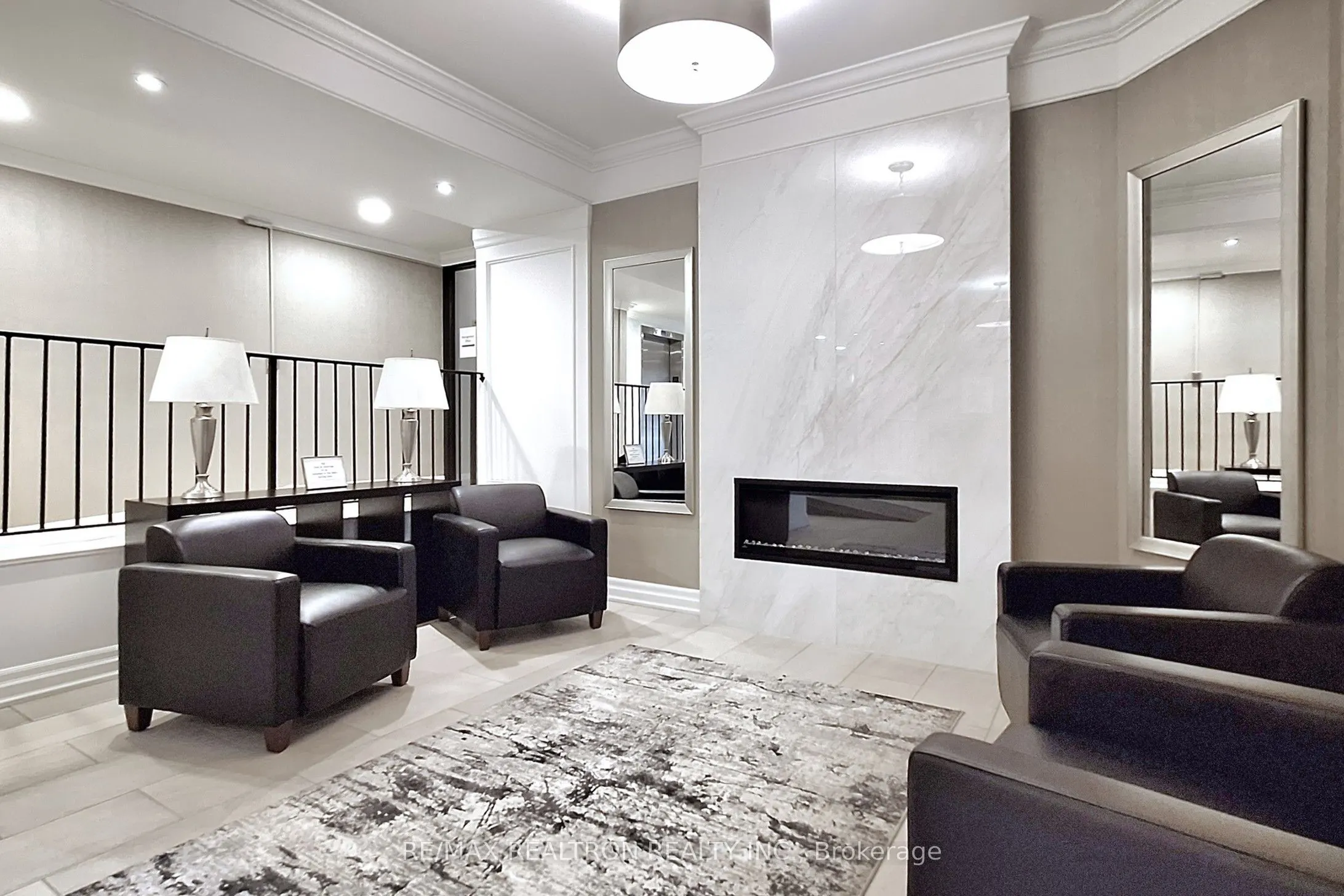 5 Weldrick Road W, #703