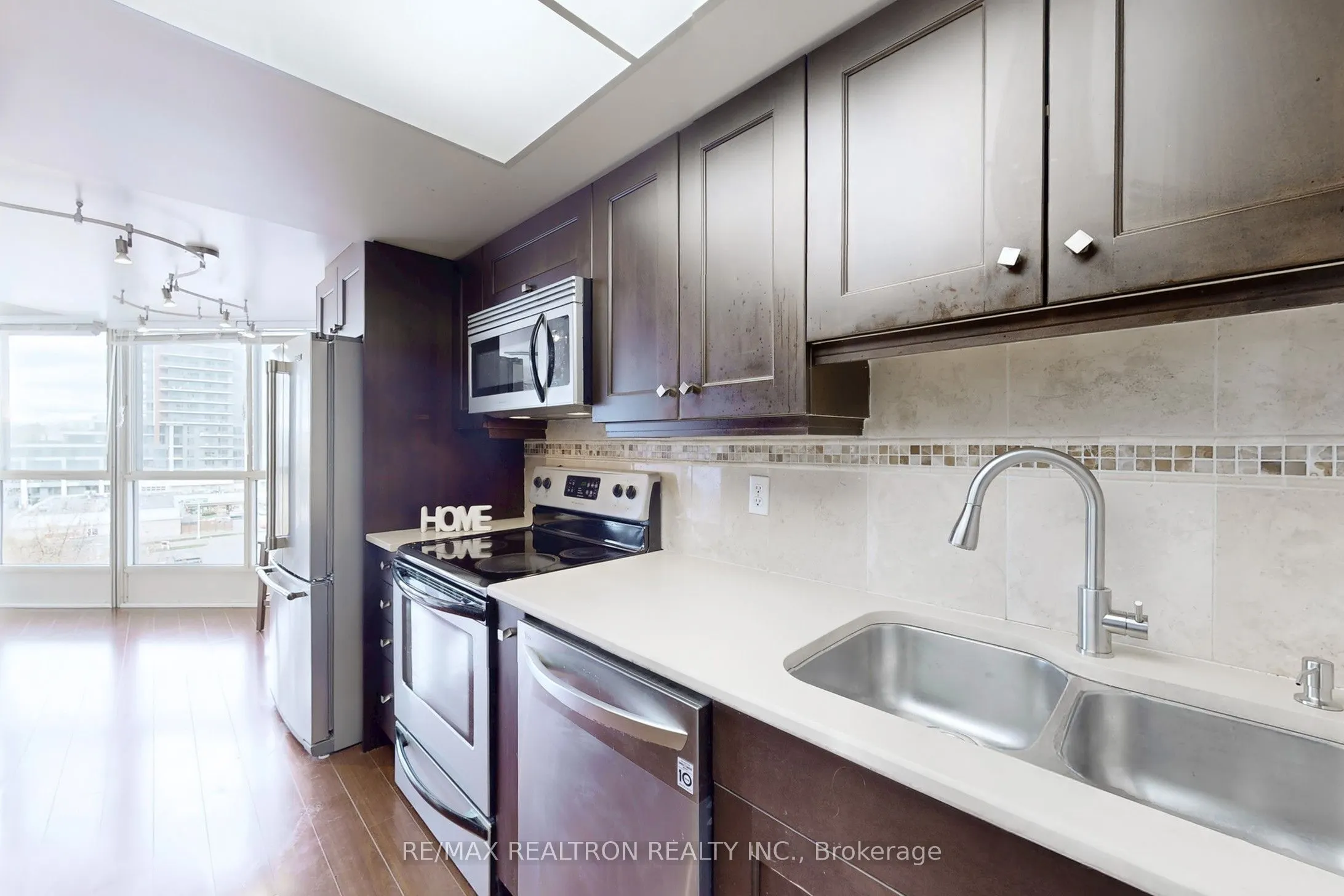 5 Weldrick Road W, #703