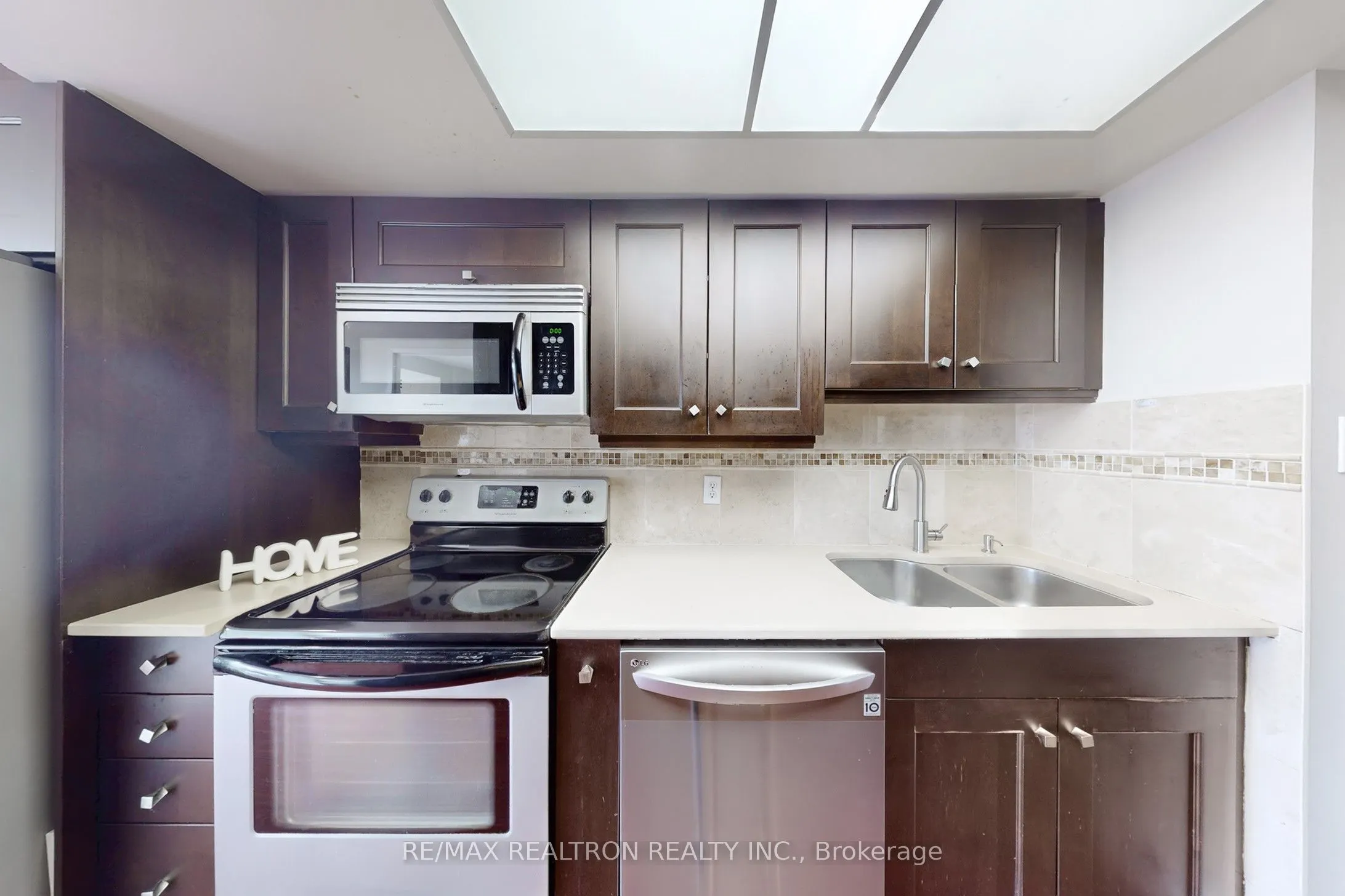 5 Weldrick Road W, #703