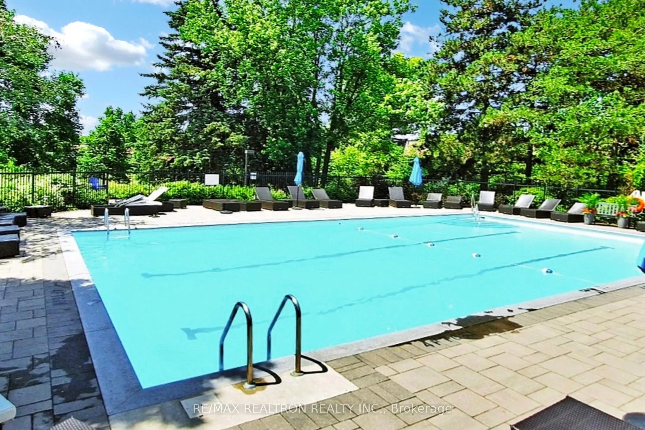 5 Weldrick Road W, #703