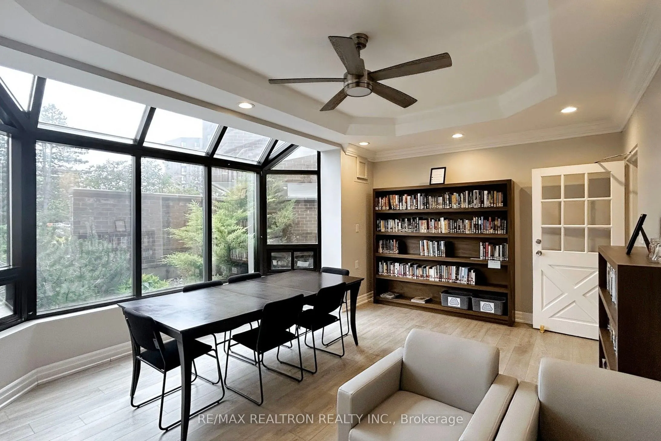 5 Weldrick Road W, #703