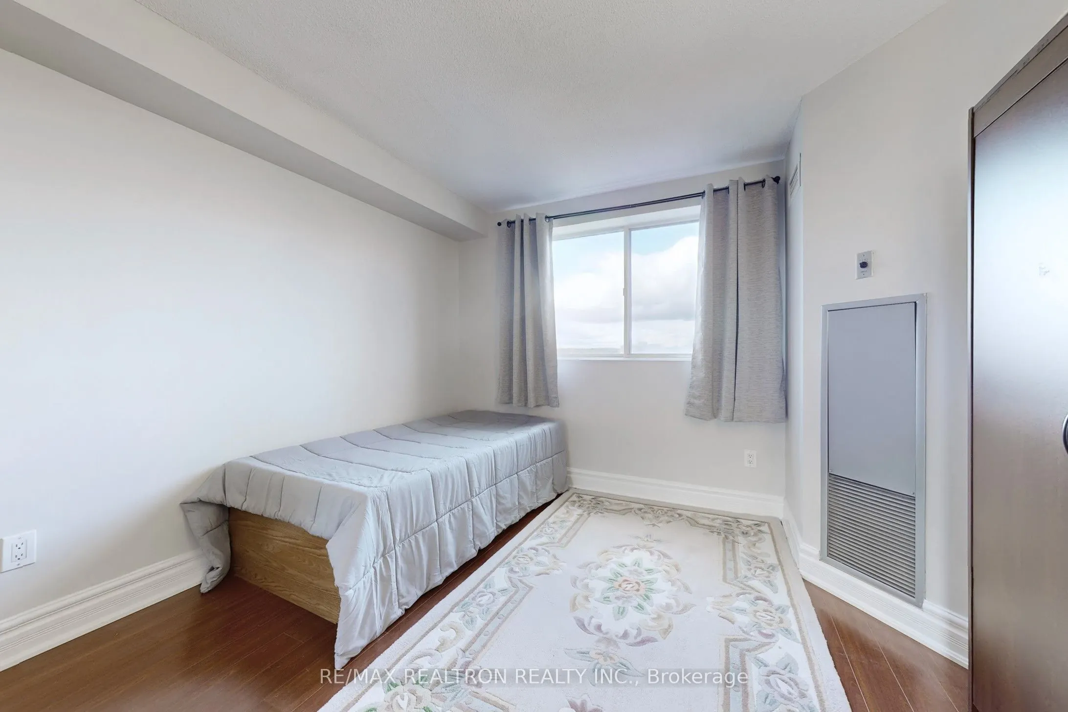 5 Weldrick Road W, #703