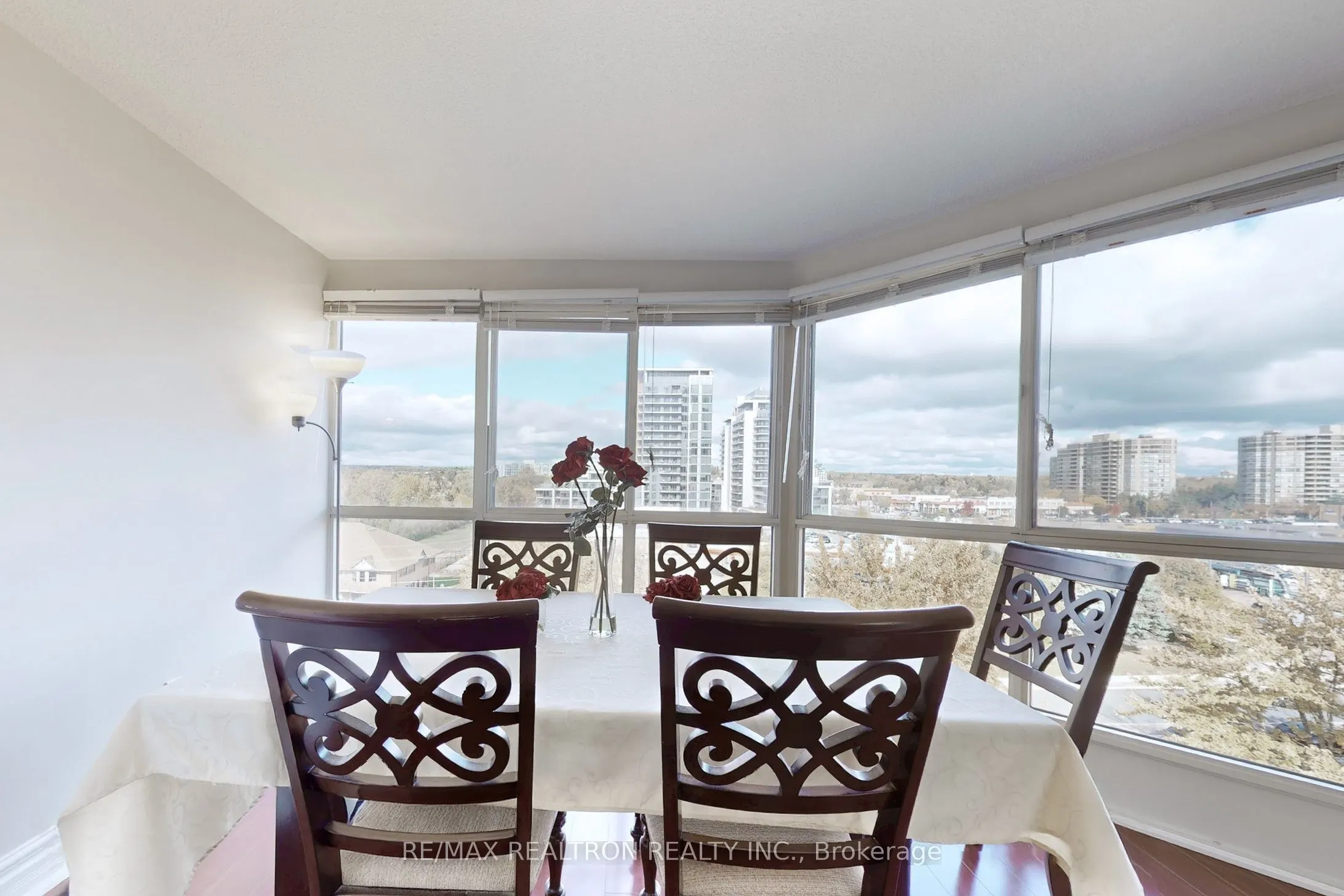 5 Weldrick Road W, #703