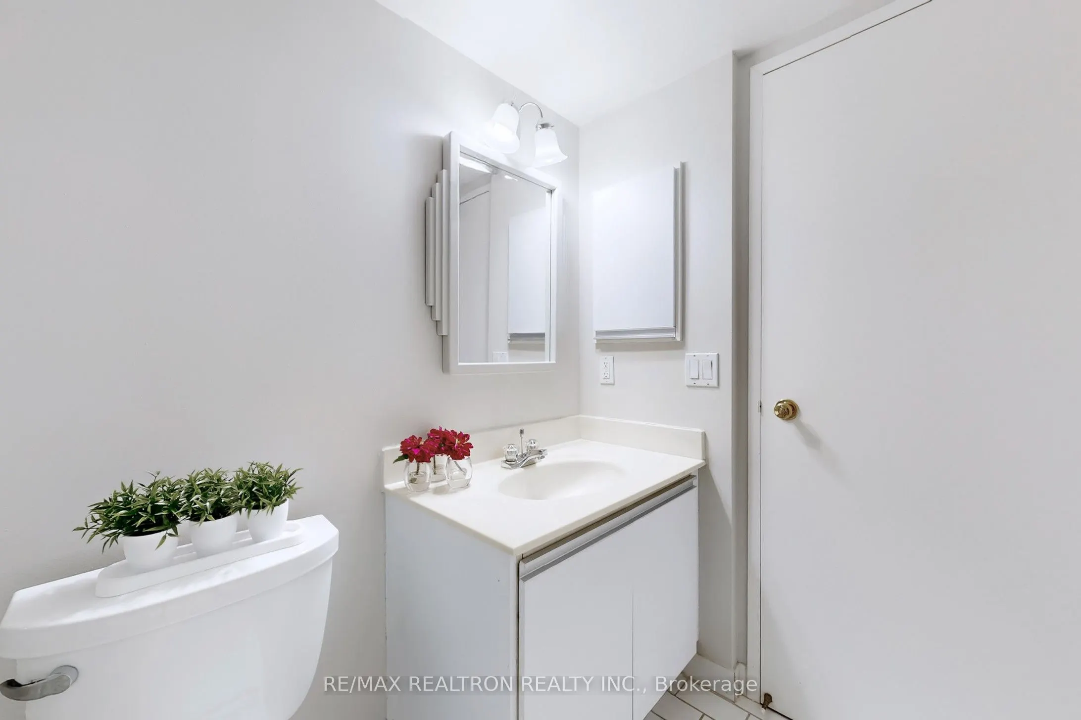 5 Weldrick Road W, #703