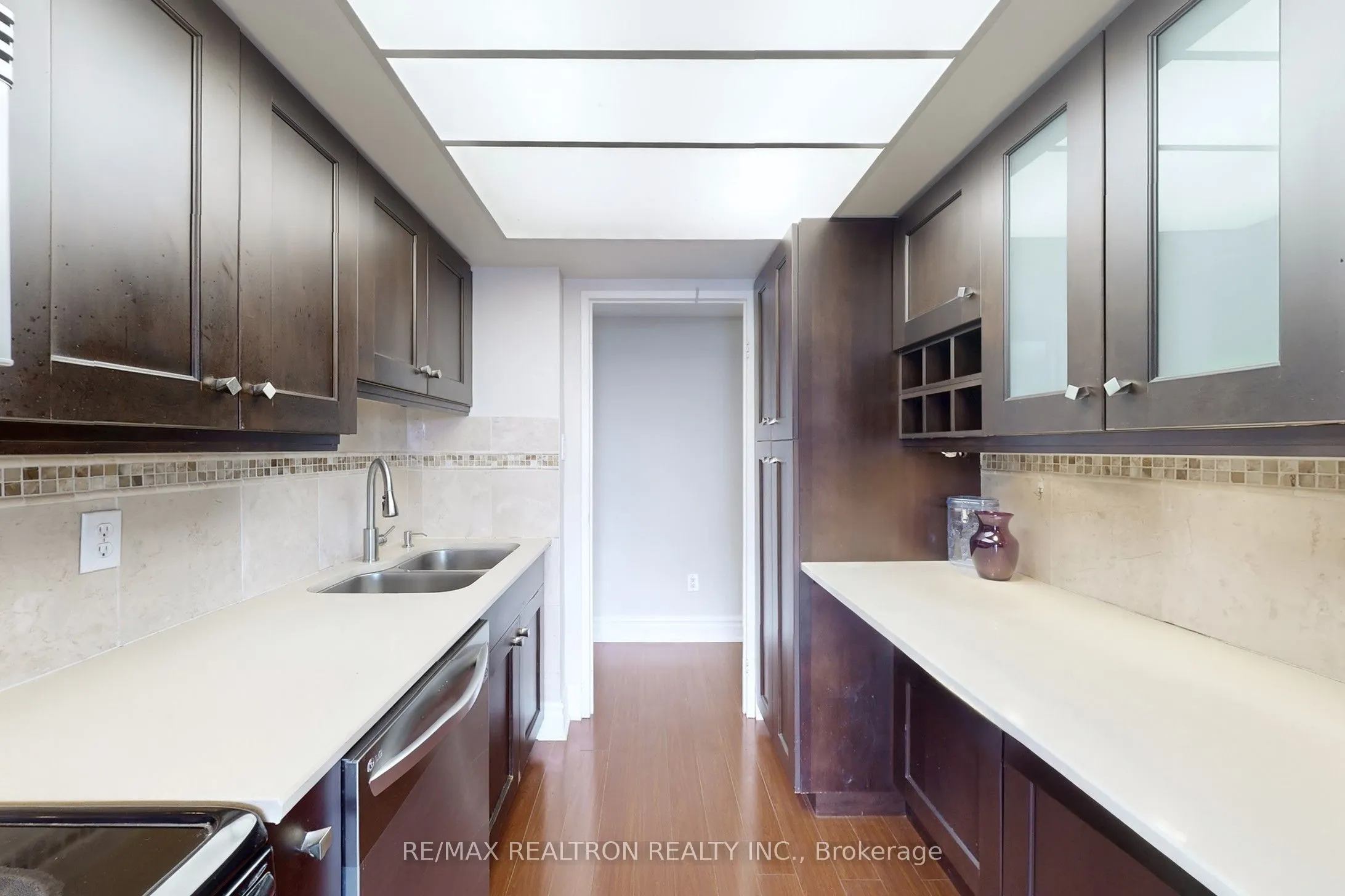 5 Weldrick Road W, #703