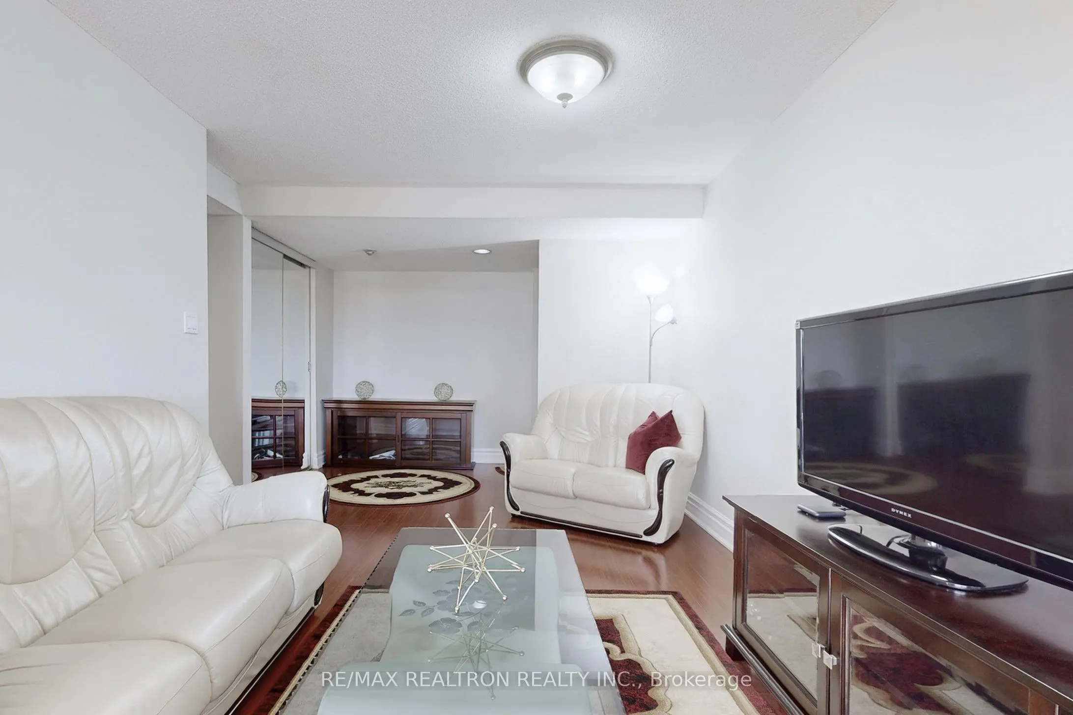 5 Weldrick Road W, #703