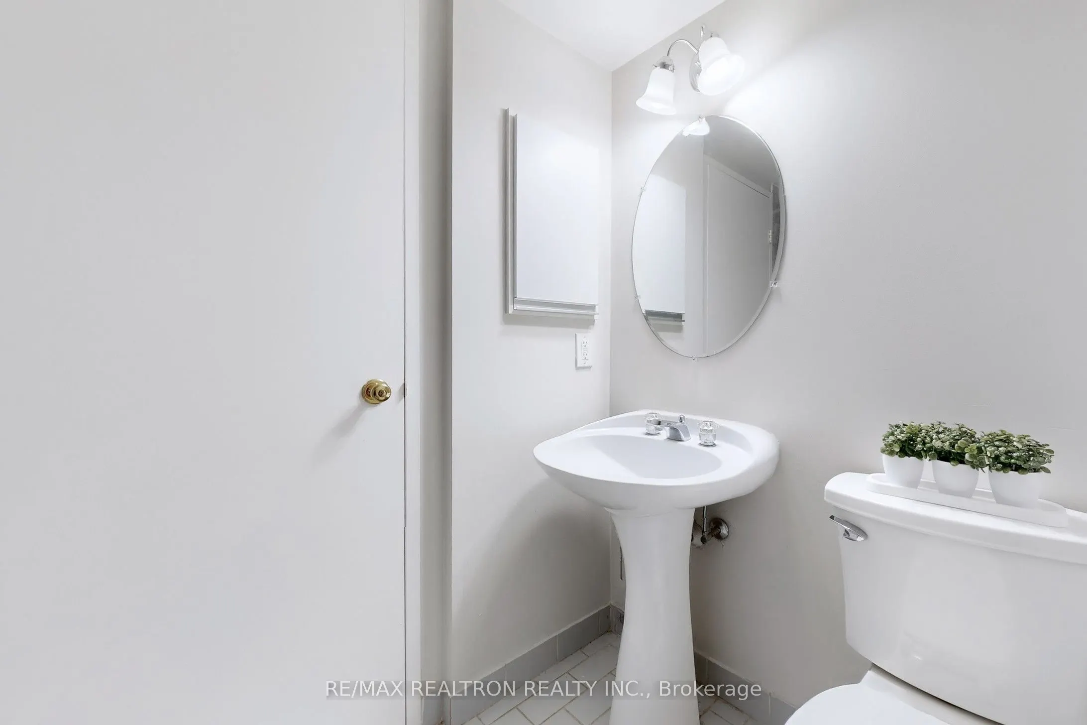 5 Weldrick Road W, #703