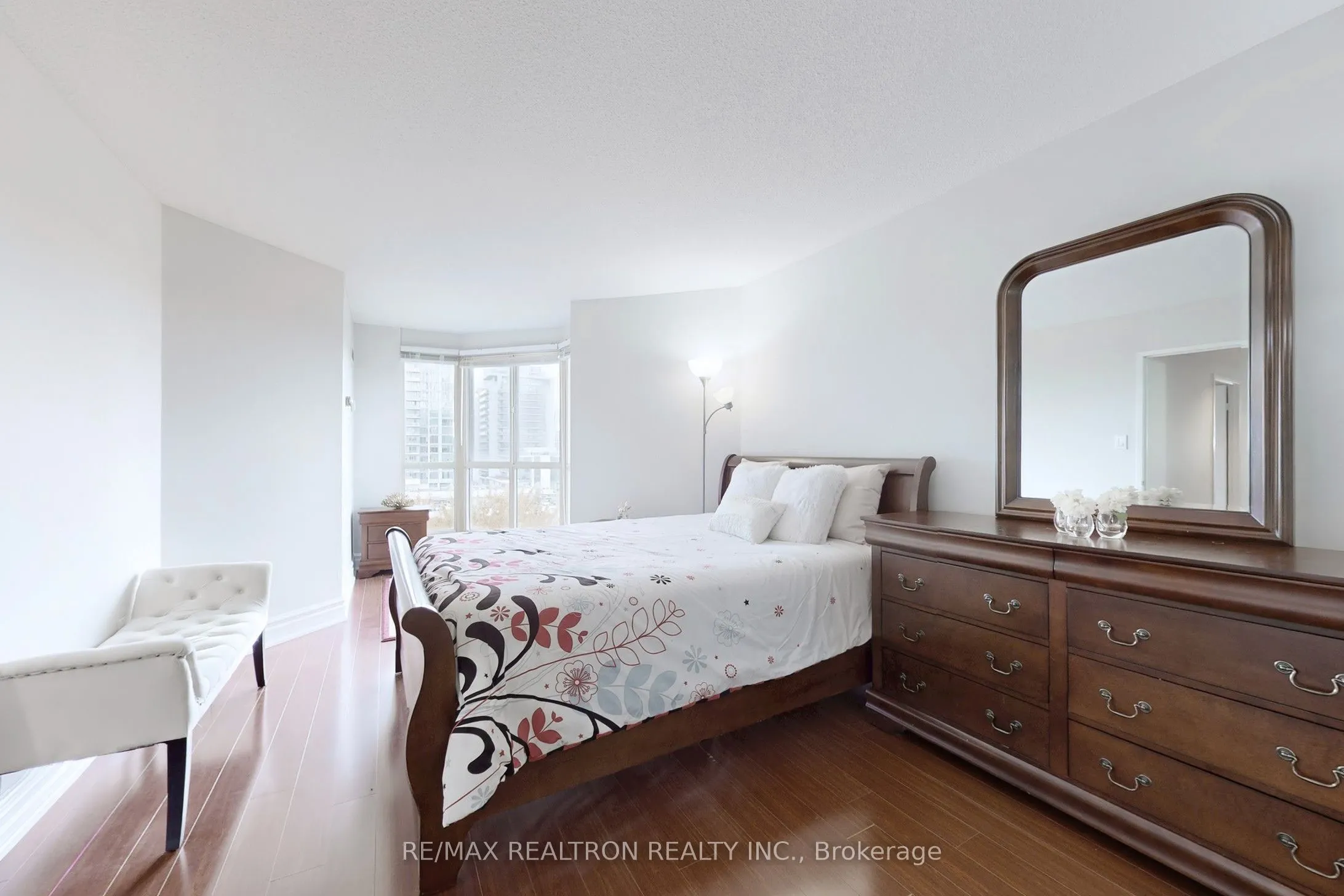 5 Weldrick Road W, #703