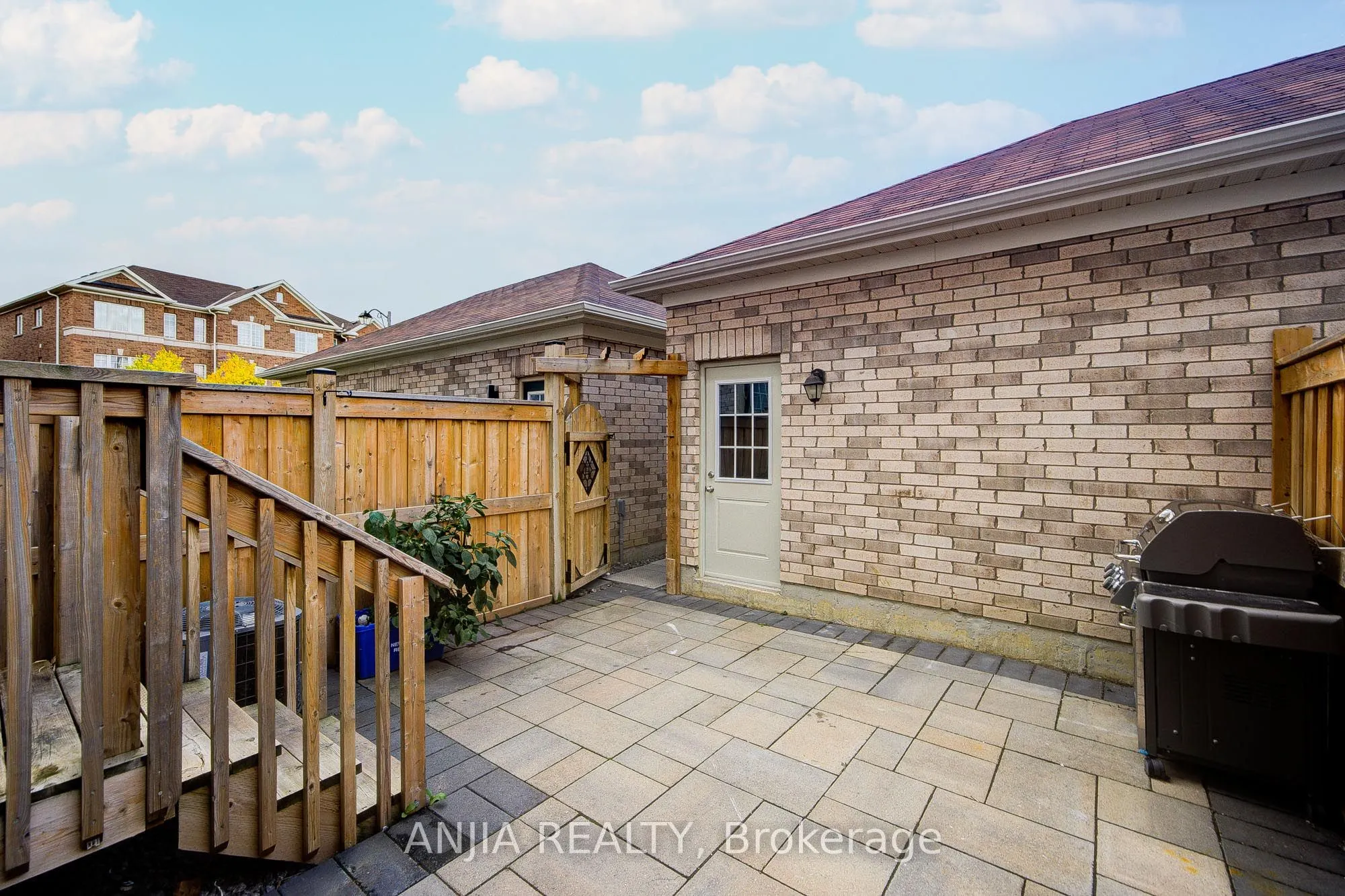 62 Harvest Field Road