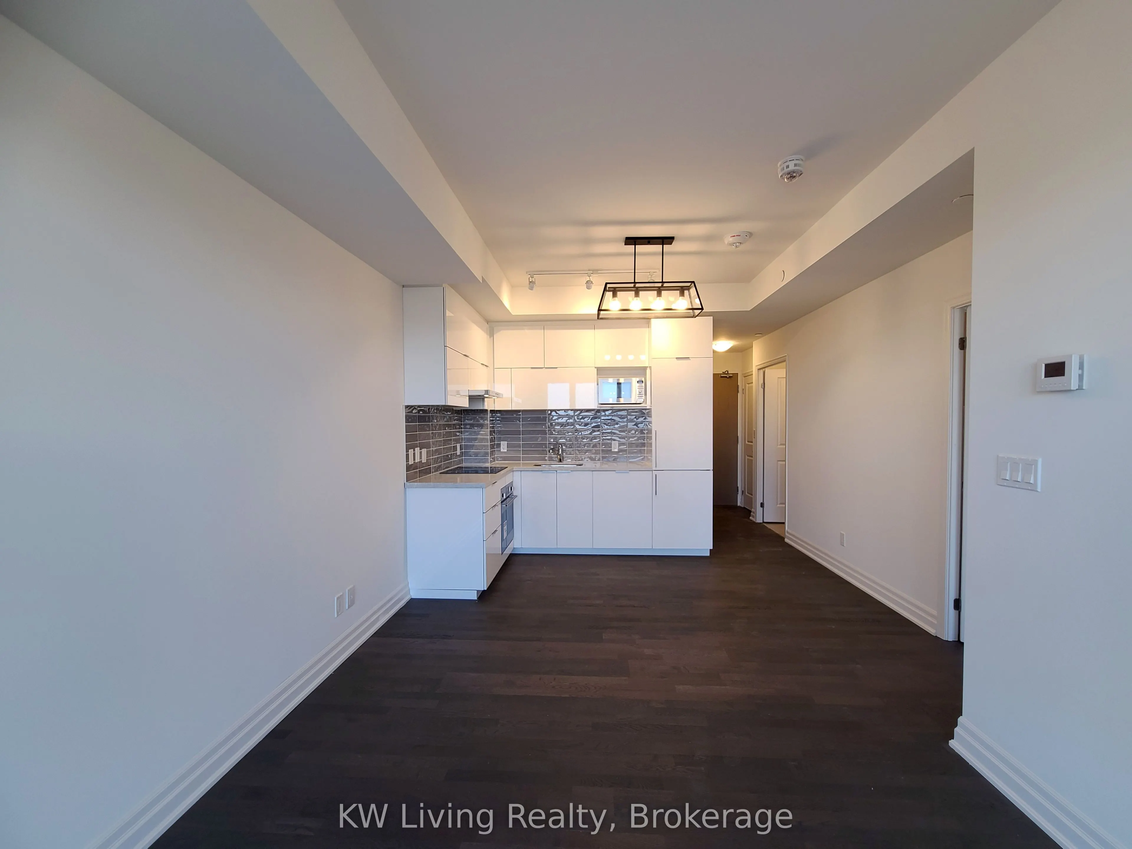 10 Rouge Valley Drive W, #628A